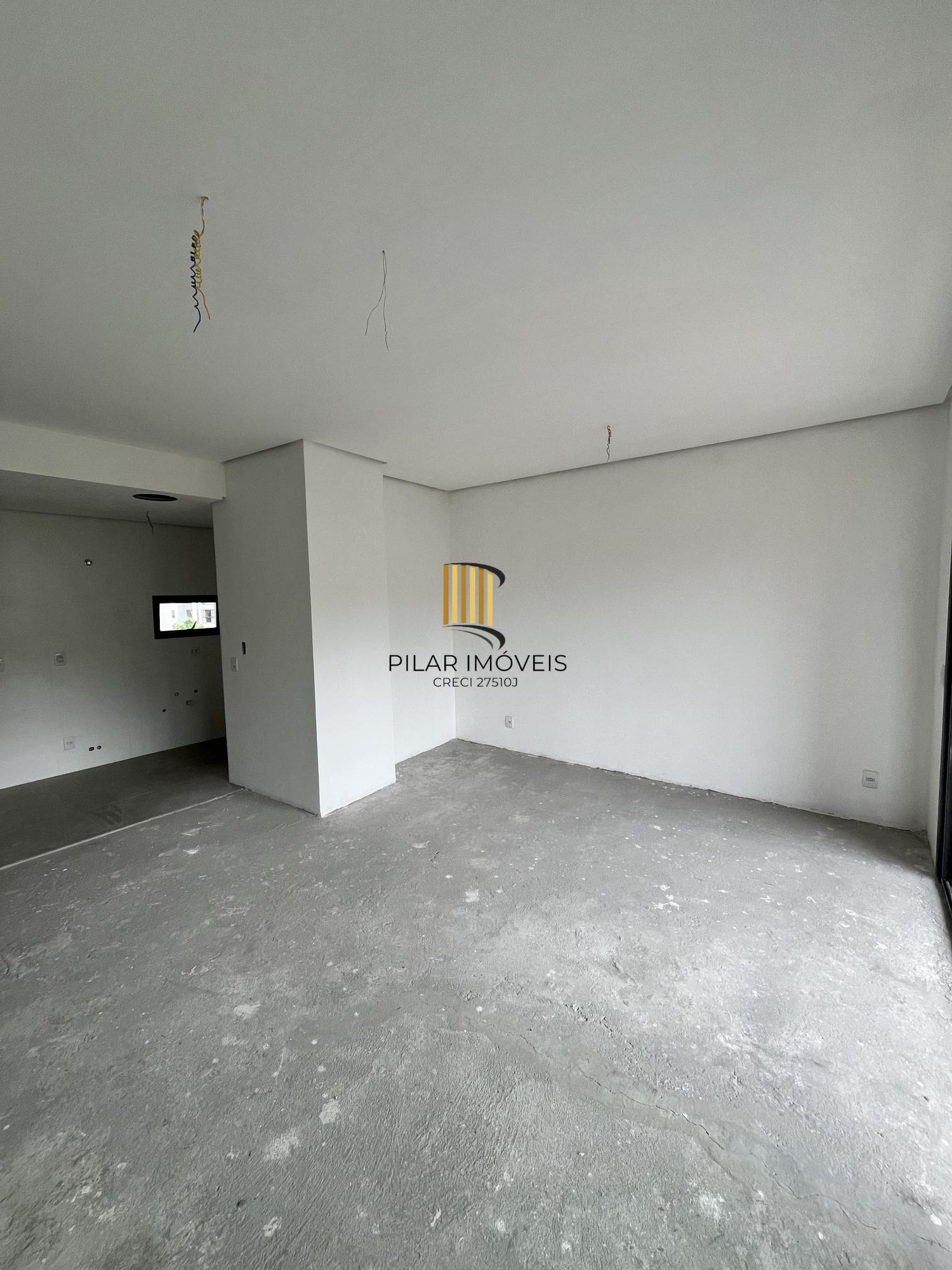 Apartamento de 2 quartos, suite, churrasqueira e 2 vagas