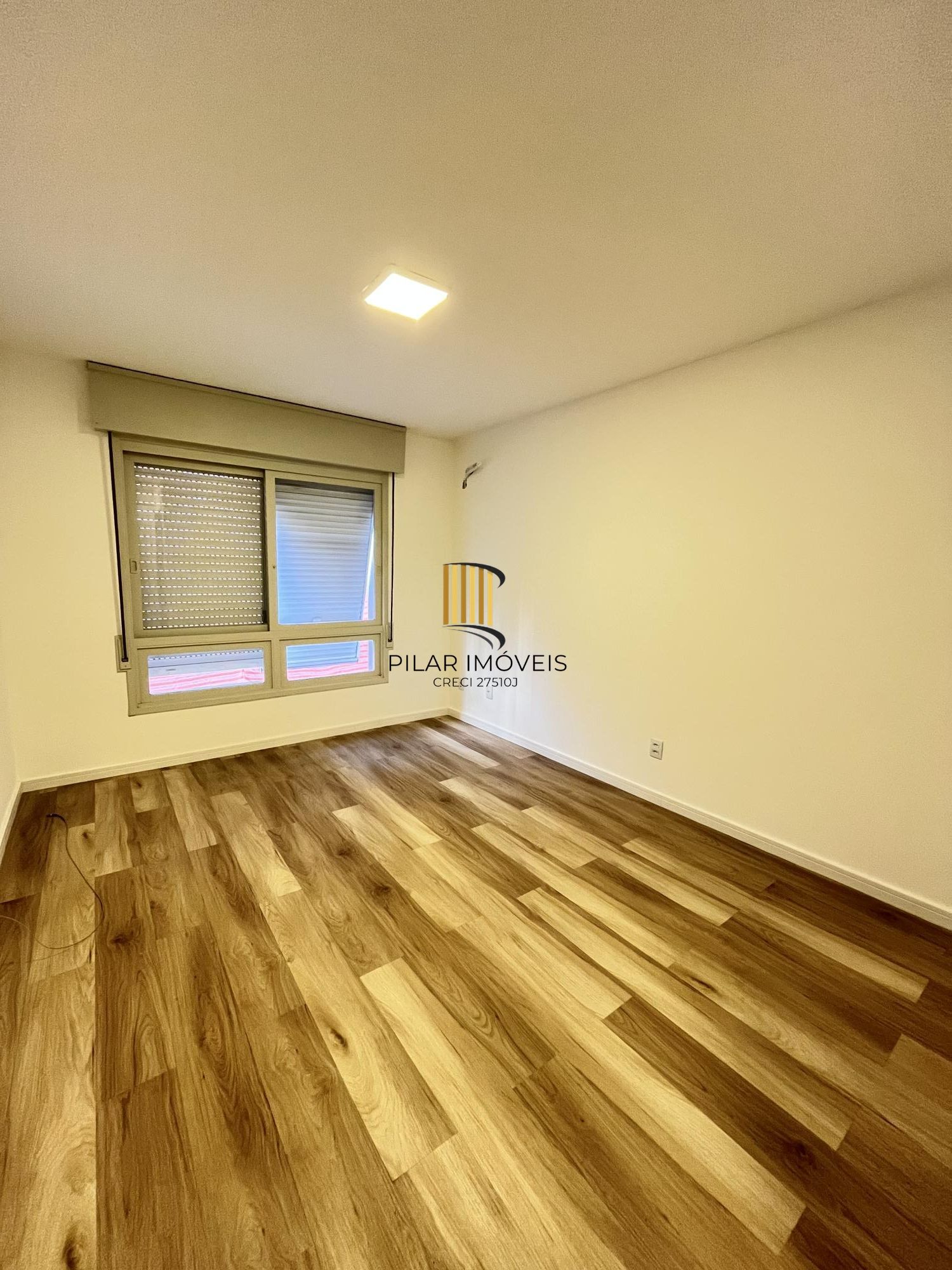 Apartamento de 2 quartos, suíte e 1 vaga de garagem no bairro Bom Fim em POA