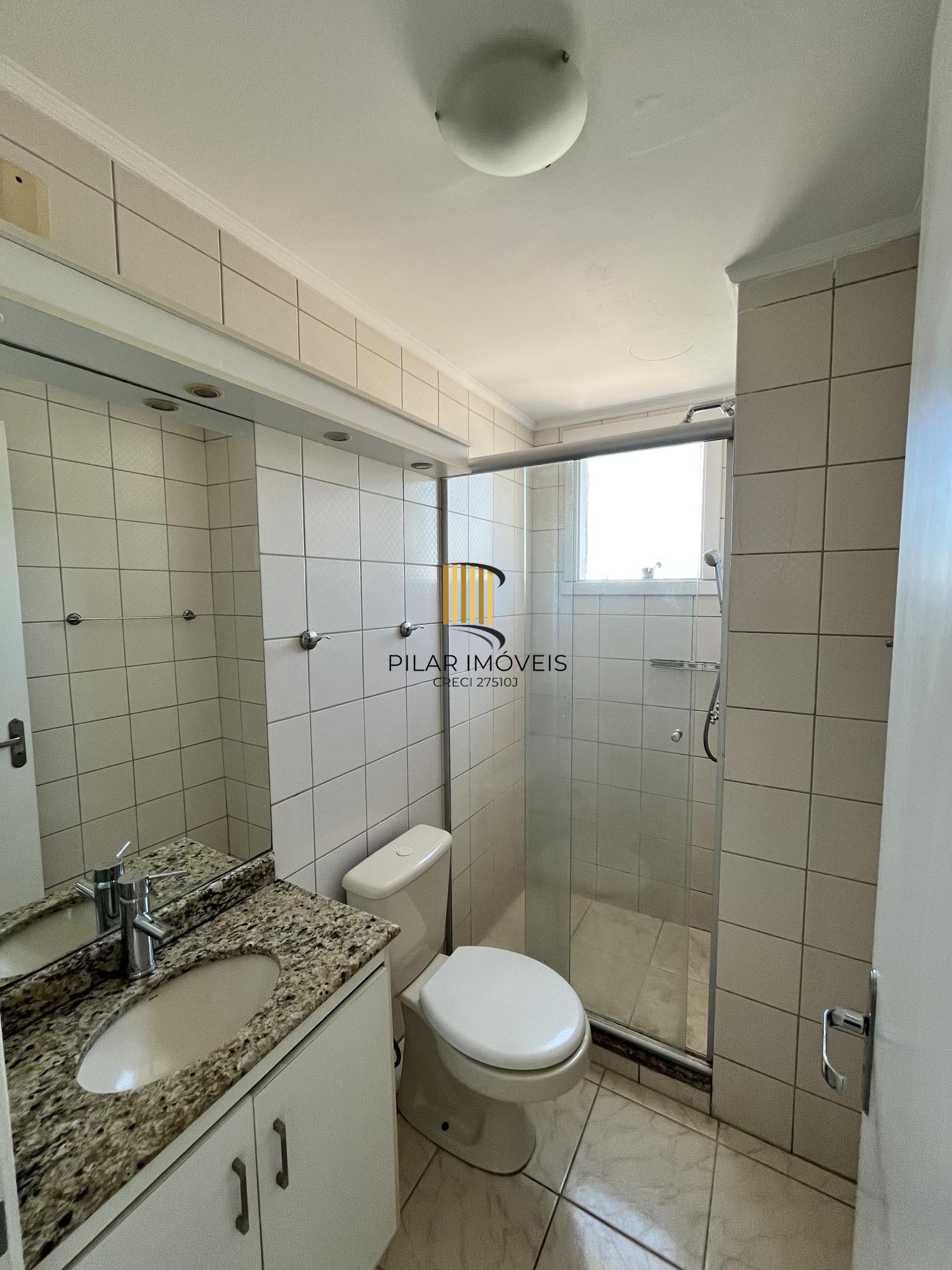 Apartamento de 1 quarto e 1 vaga de garagem em frente a PUC na Bento Gonçalves