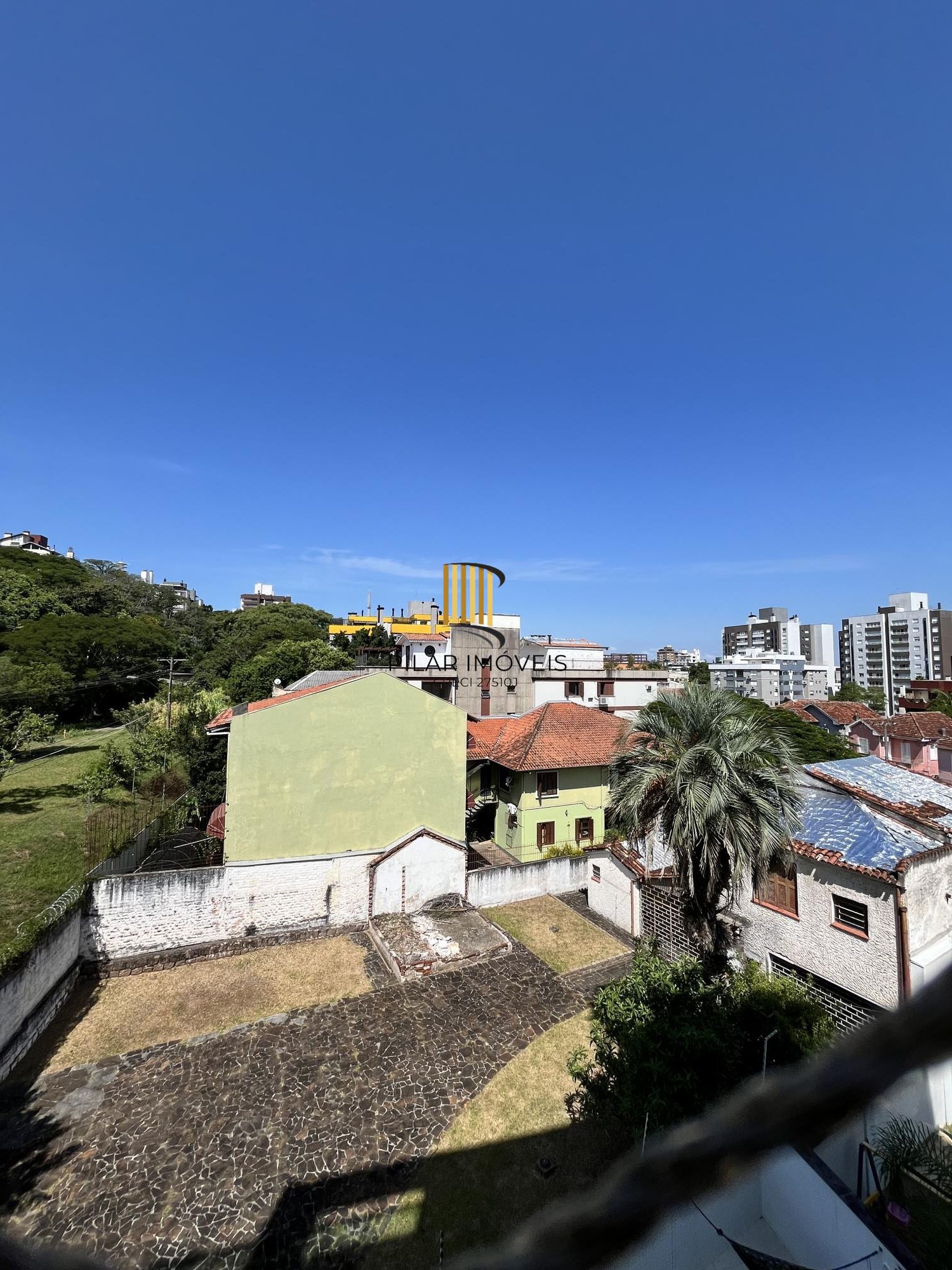 Apartamento de 3 quartos, 2 suítes e 2 vagas de garagem no Menino Deus em POA/RS