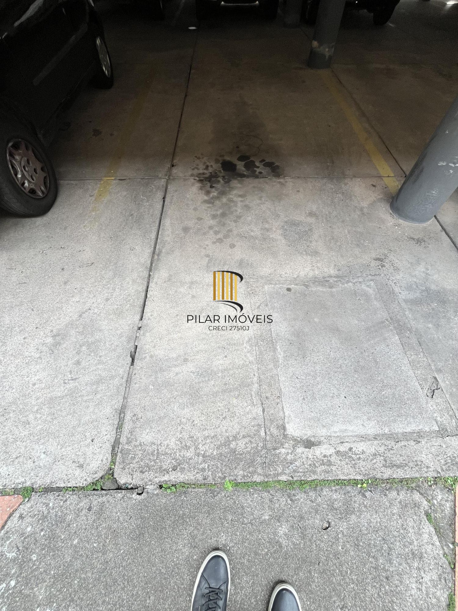 Apartamento de 3 quartos, churrasqueira e 1 vaga de garagem bairro Petrópolis