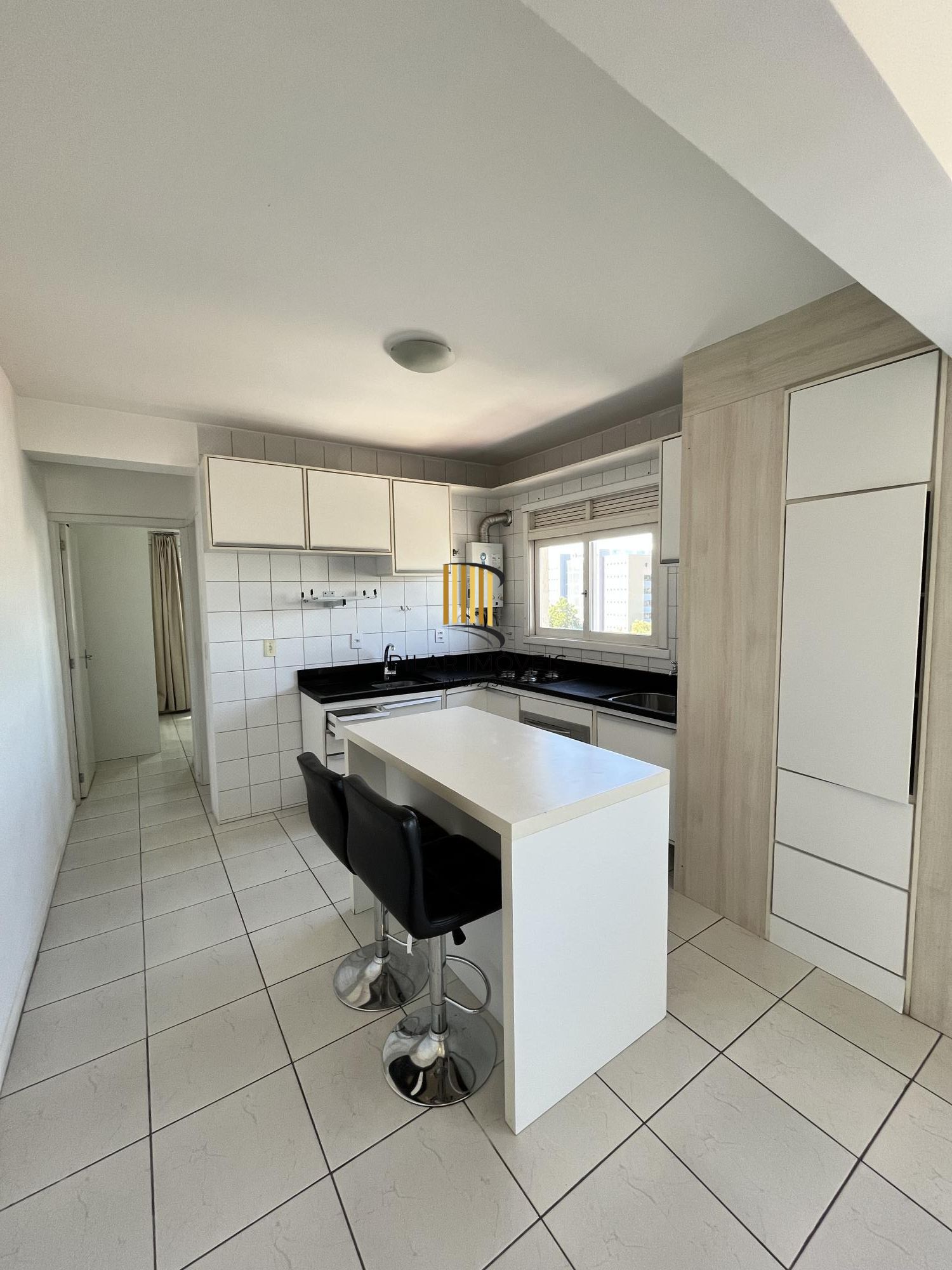 Apartamento de 1 quarto e 1 vaga de garagem em frente a PUC na Bento Gonçalves