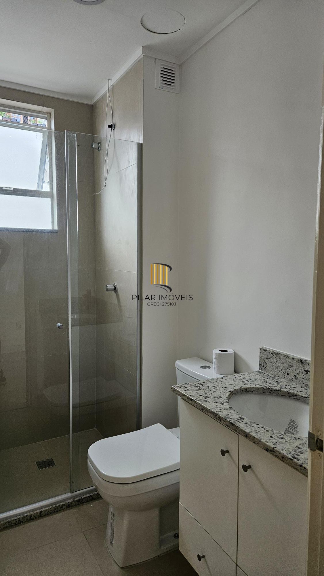 Apartamento 1 dormitorio de frente todas as peças norte