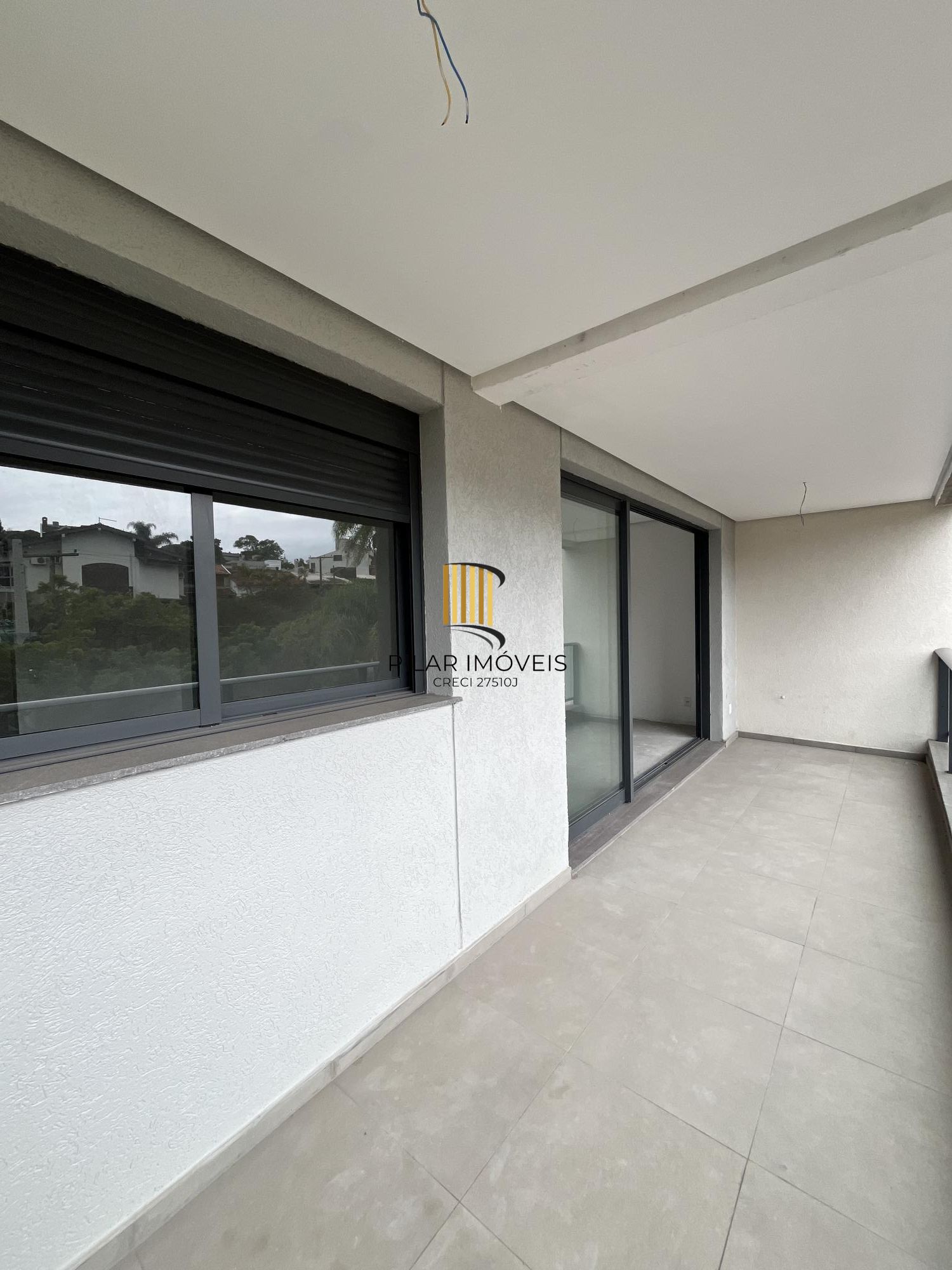 Apartamento de 2 quartos, suite, churrasqueira e 2 vagas