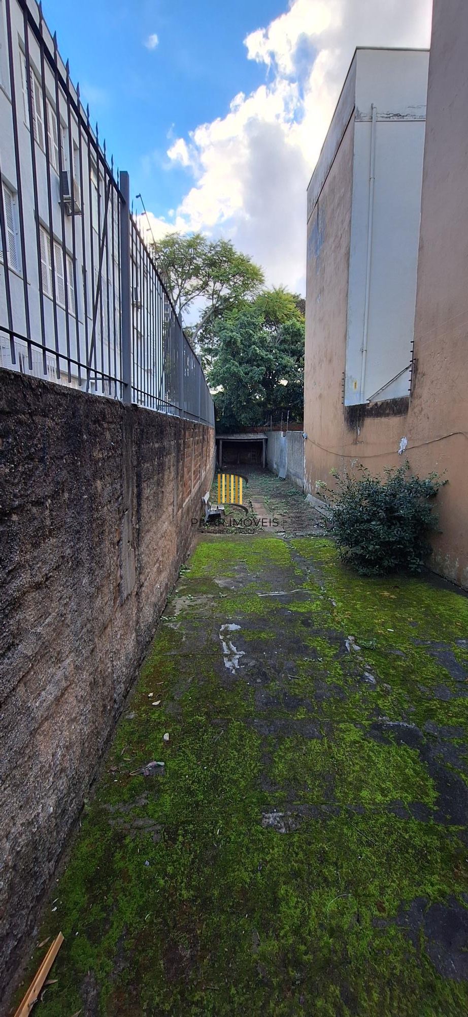 Terreno com Excelente Potencial Comercial e Residencial no Menino Deus