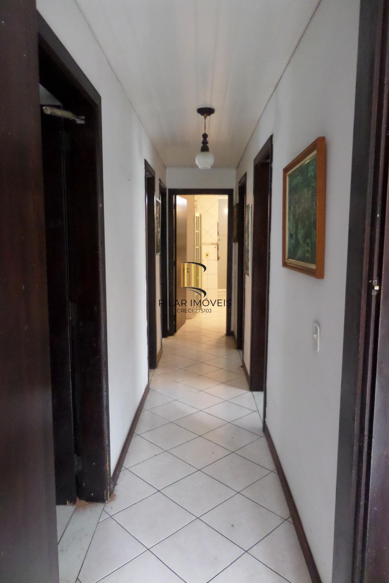 Casa no bairro Ipanema de 3 dormitórios e 2 vagas