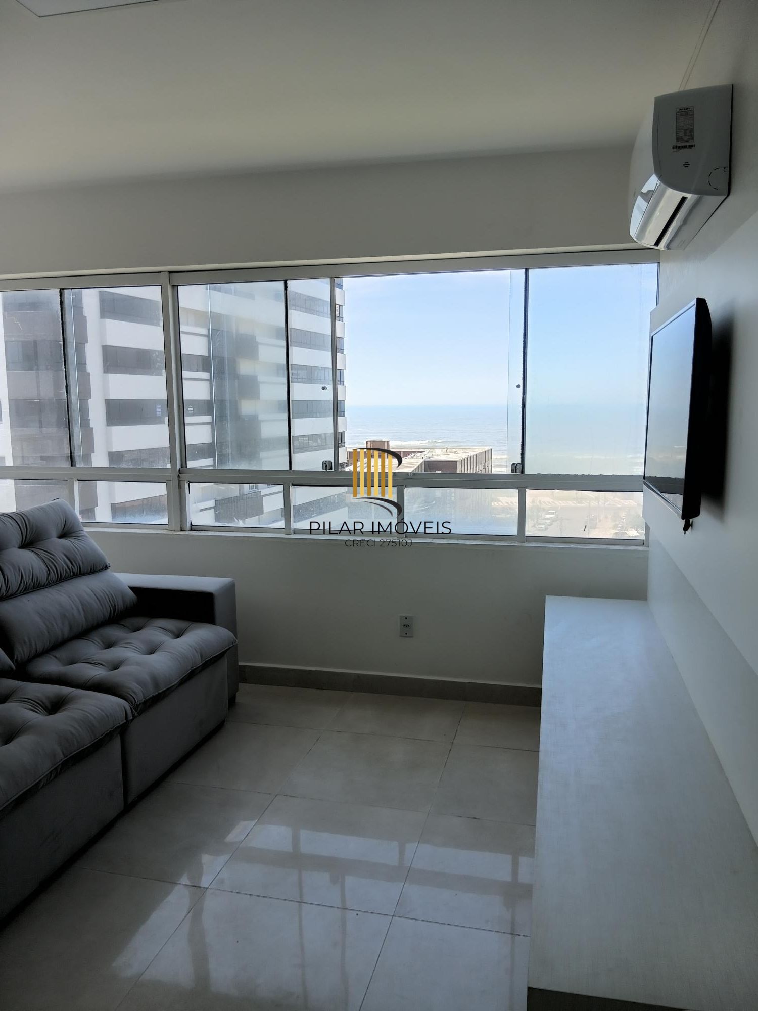 Alto padrão com excelente vista para o mar.