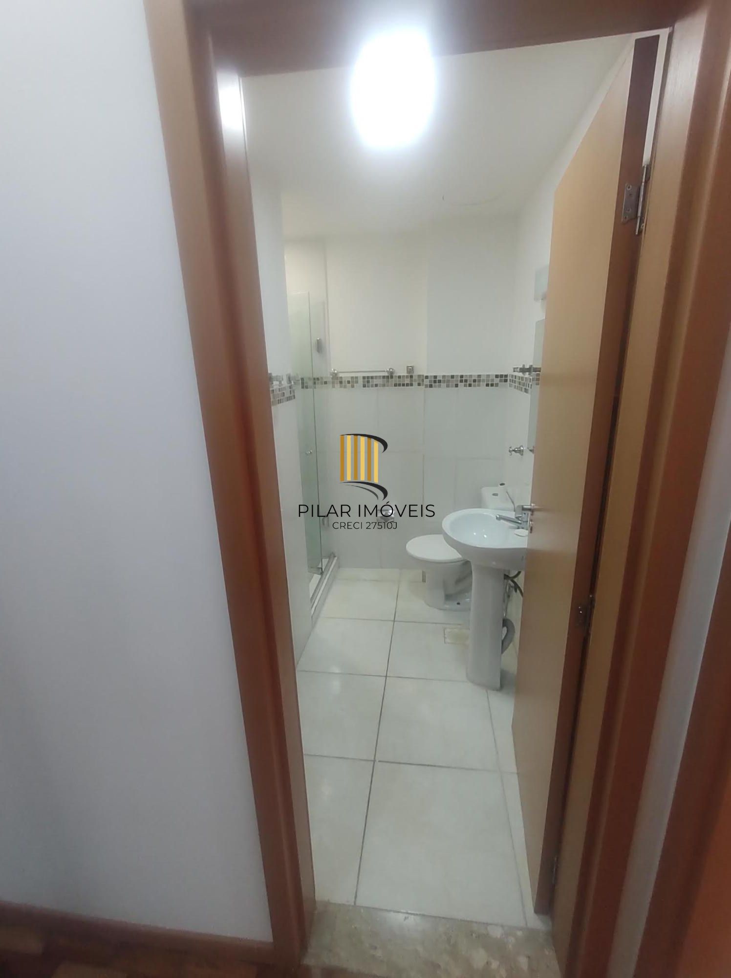 Apartamento mobiliado no Bom Fim de 2 dormitórios