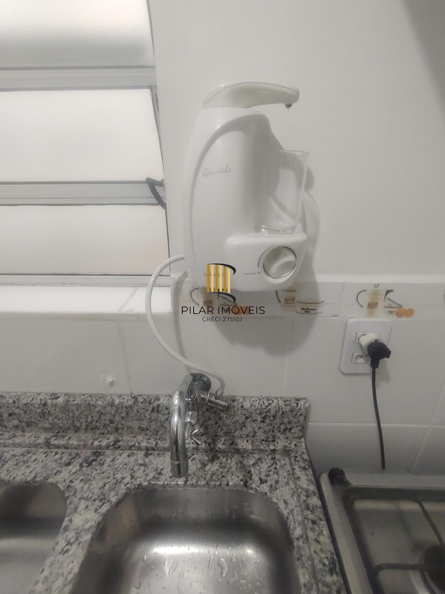 Apartamento mobiliado no Bom Fim de 2 dormitórios