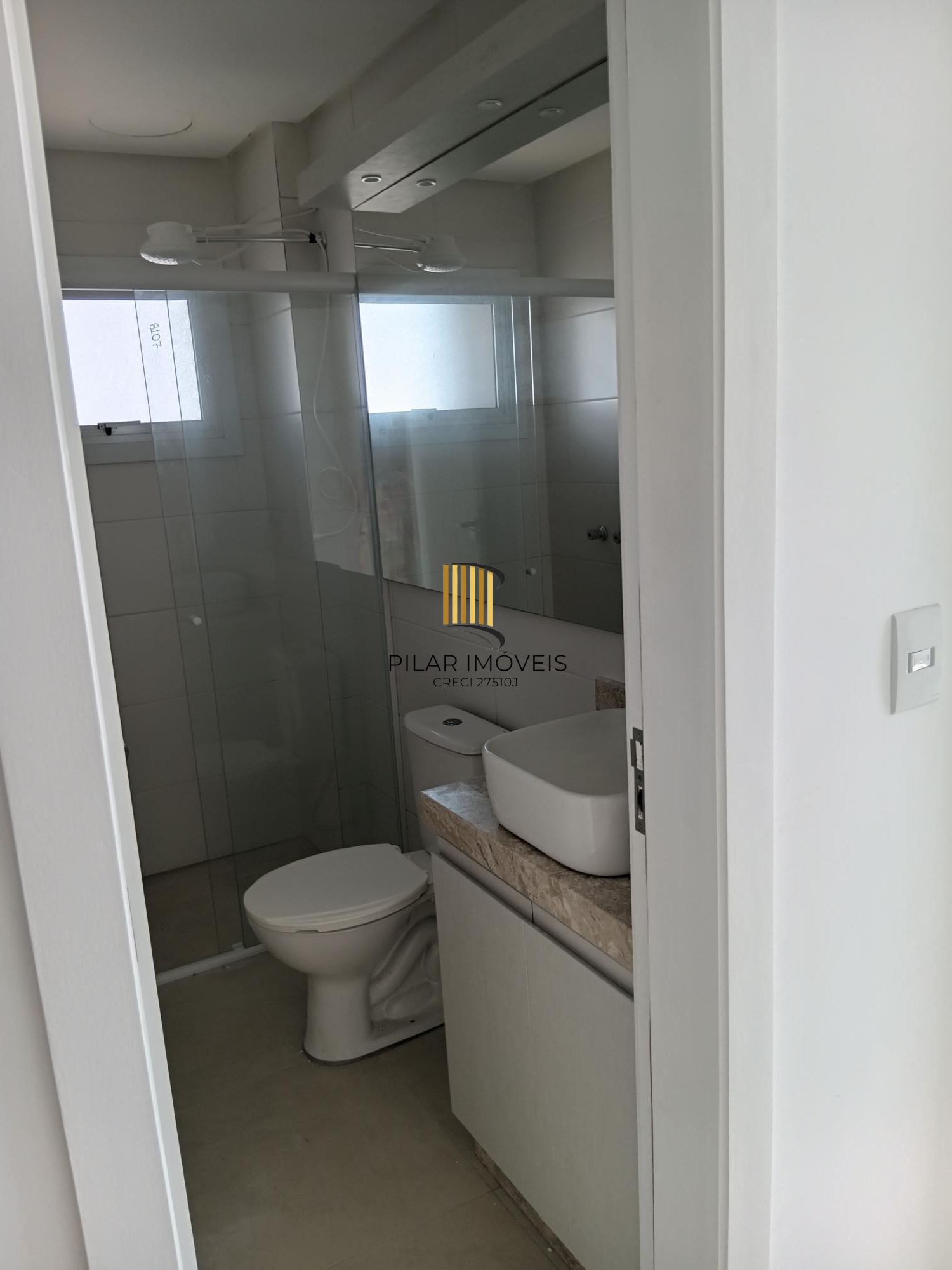 Empreendimento alto padrão com excelente vista para o mar.