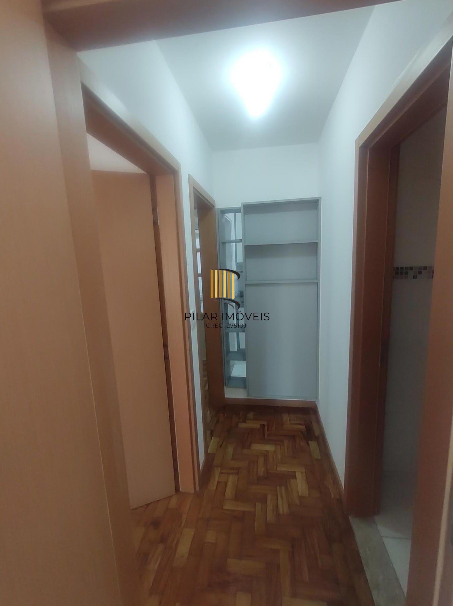 Apartamento mobiliado no Bom Fim de 2 dormitórios