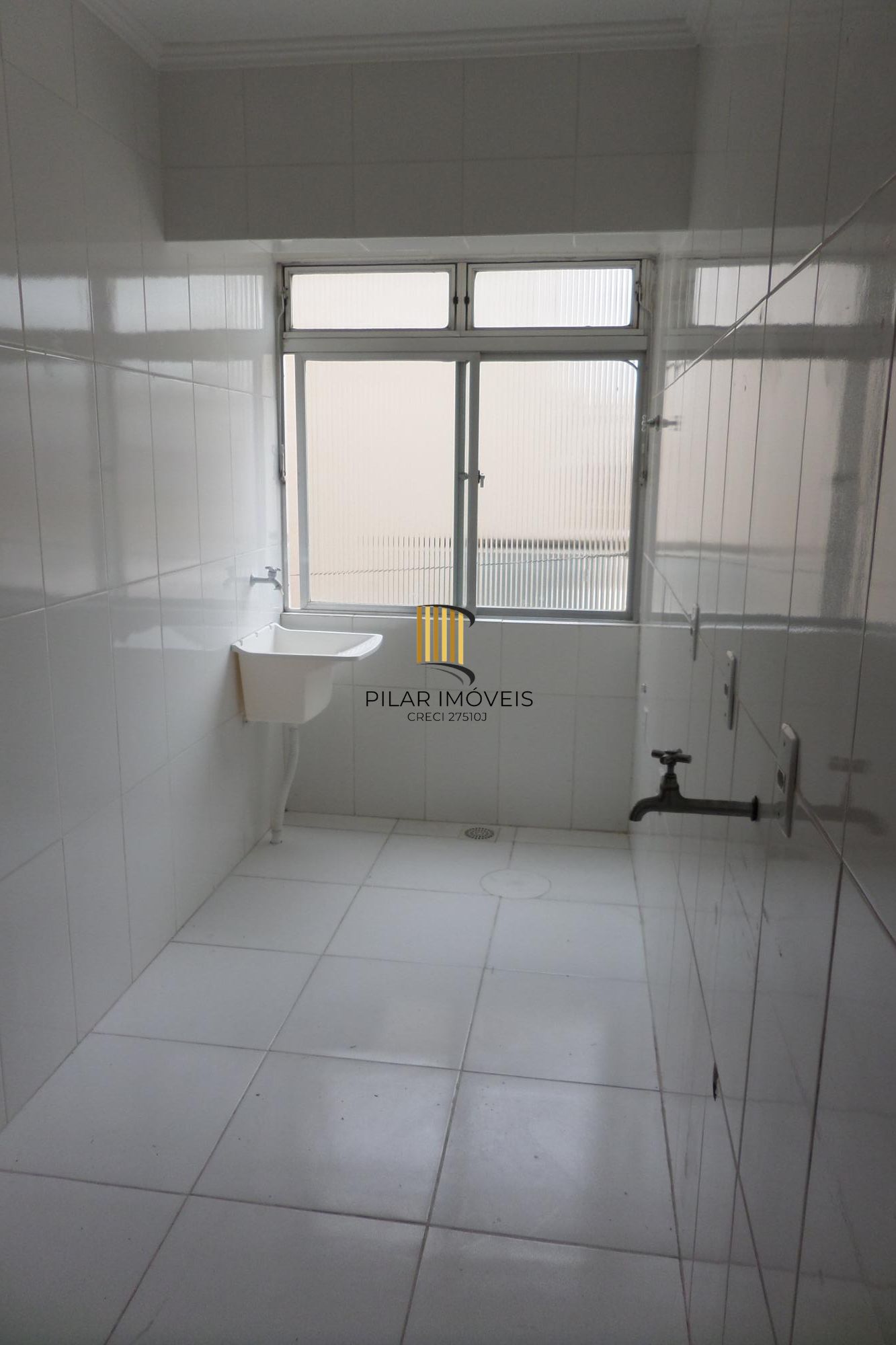 Apartamento no bairro Santa Cecilia de 1 dormitório DESOCUPADO