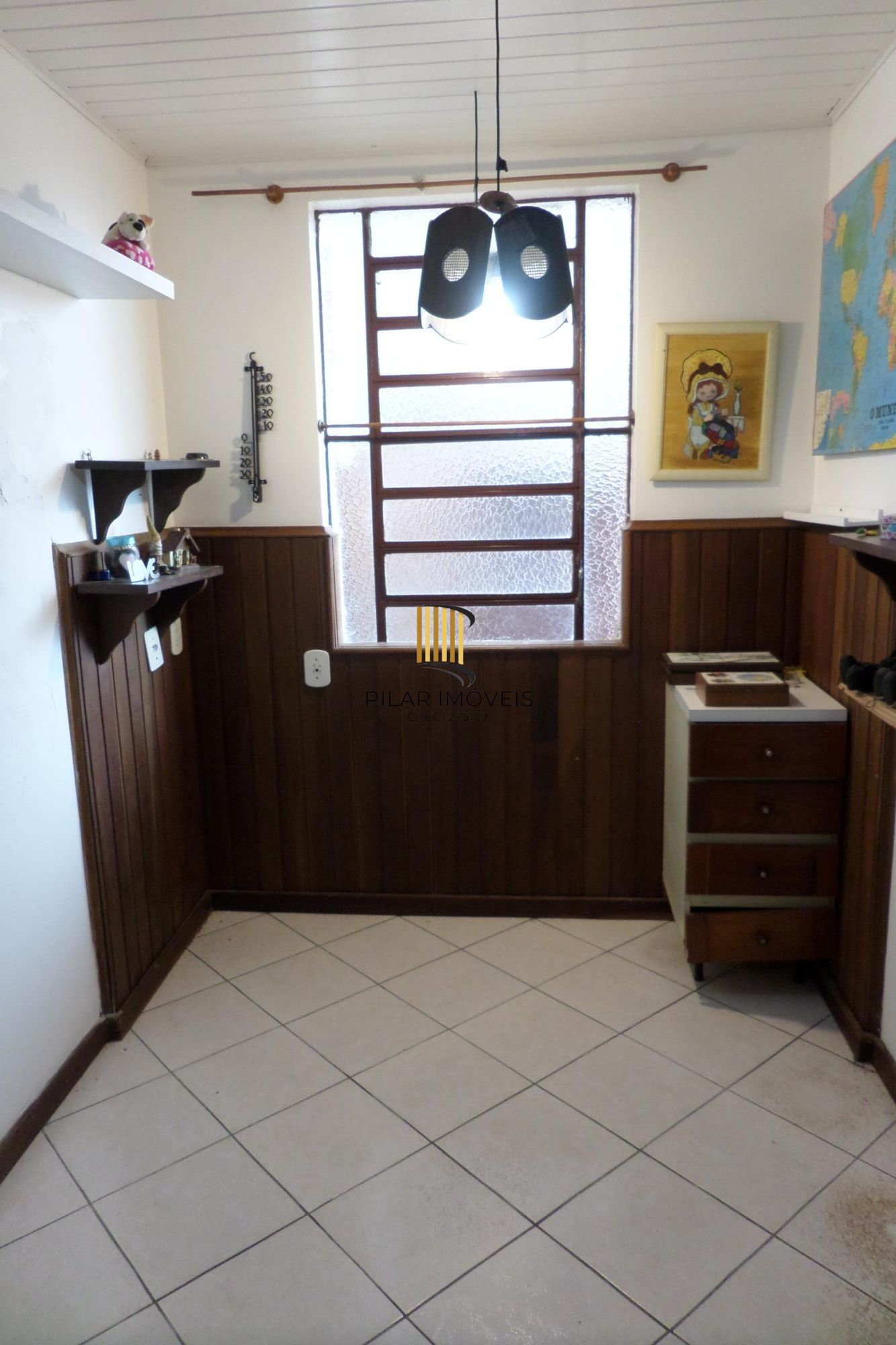 Casa no bairro Ipanema de 3 dormitórios e 2 vagas