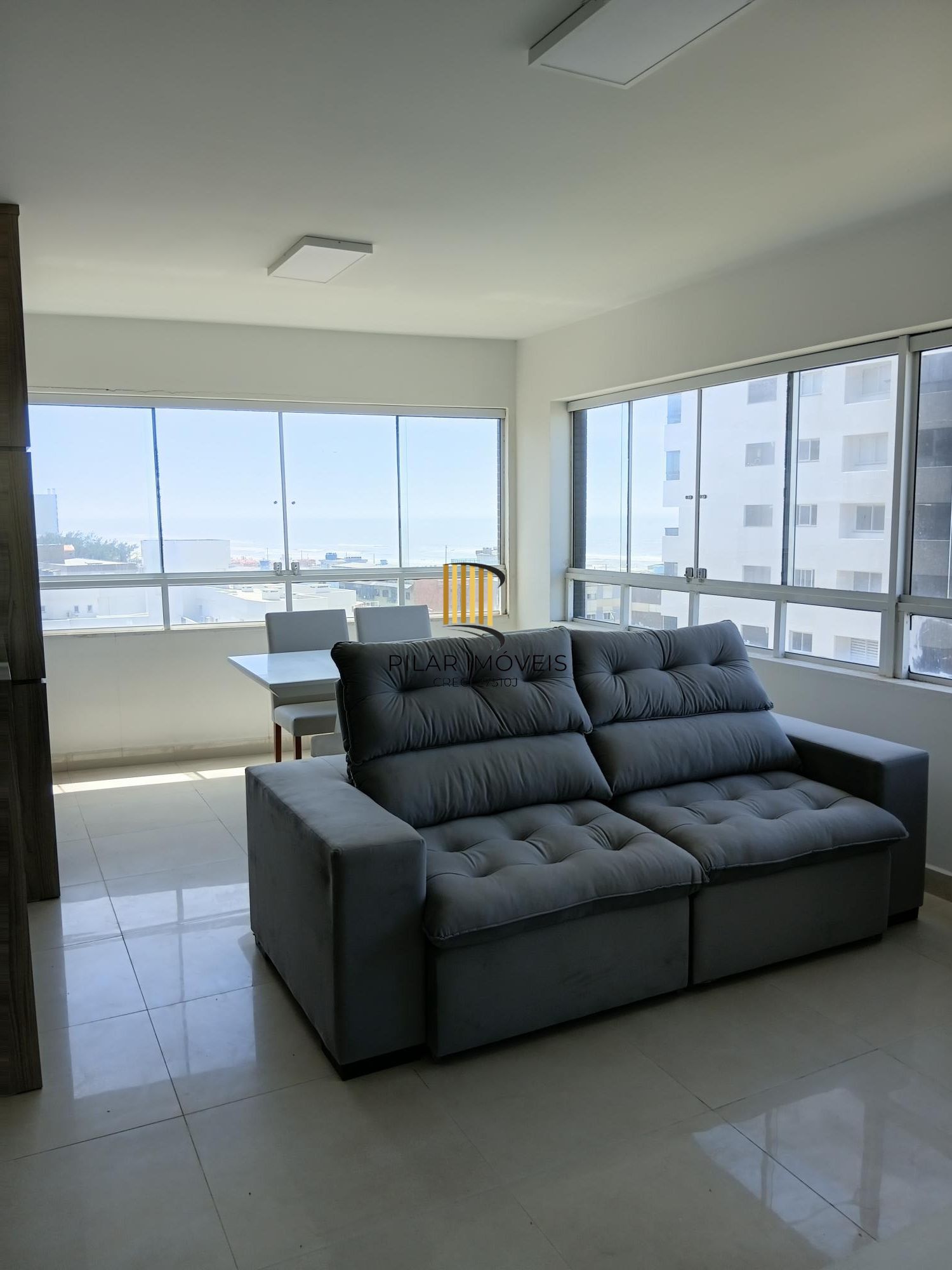 Alto padrão com excelente vista para o mar.