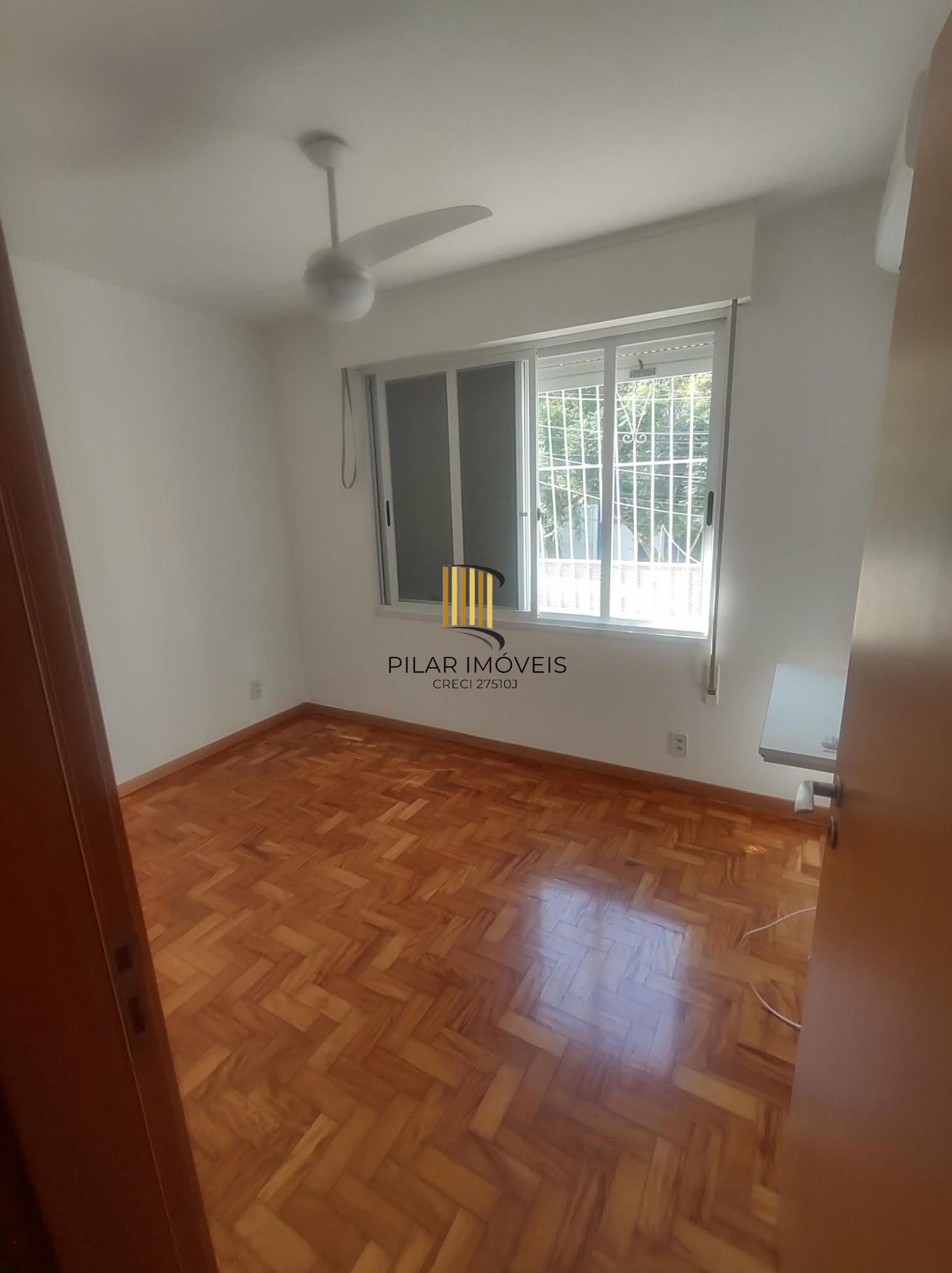 Apartamento mobiliado no Bom Fim de 2 dormitórios