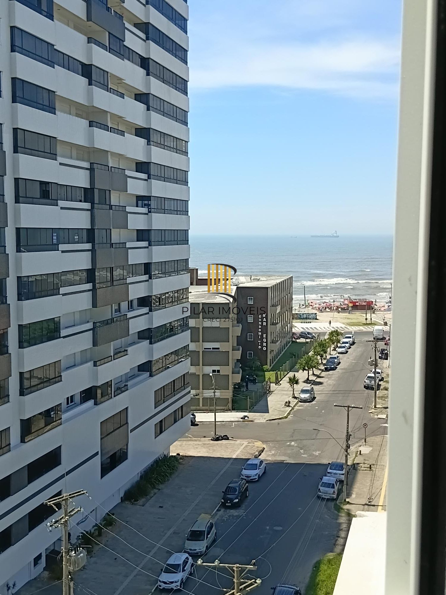 Empreendimento alto padrão com excelente vista para o mar.