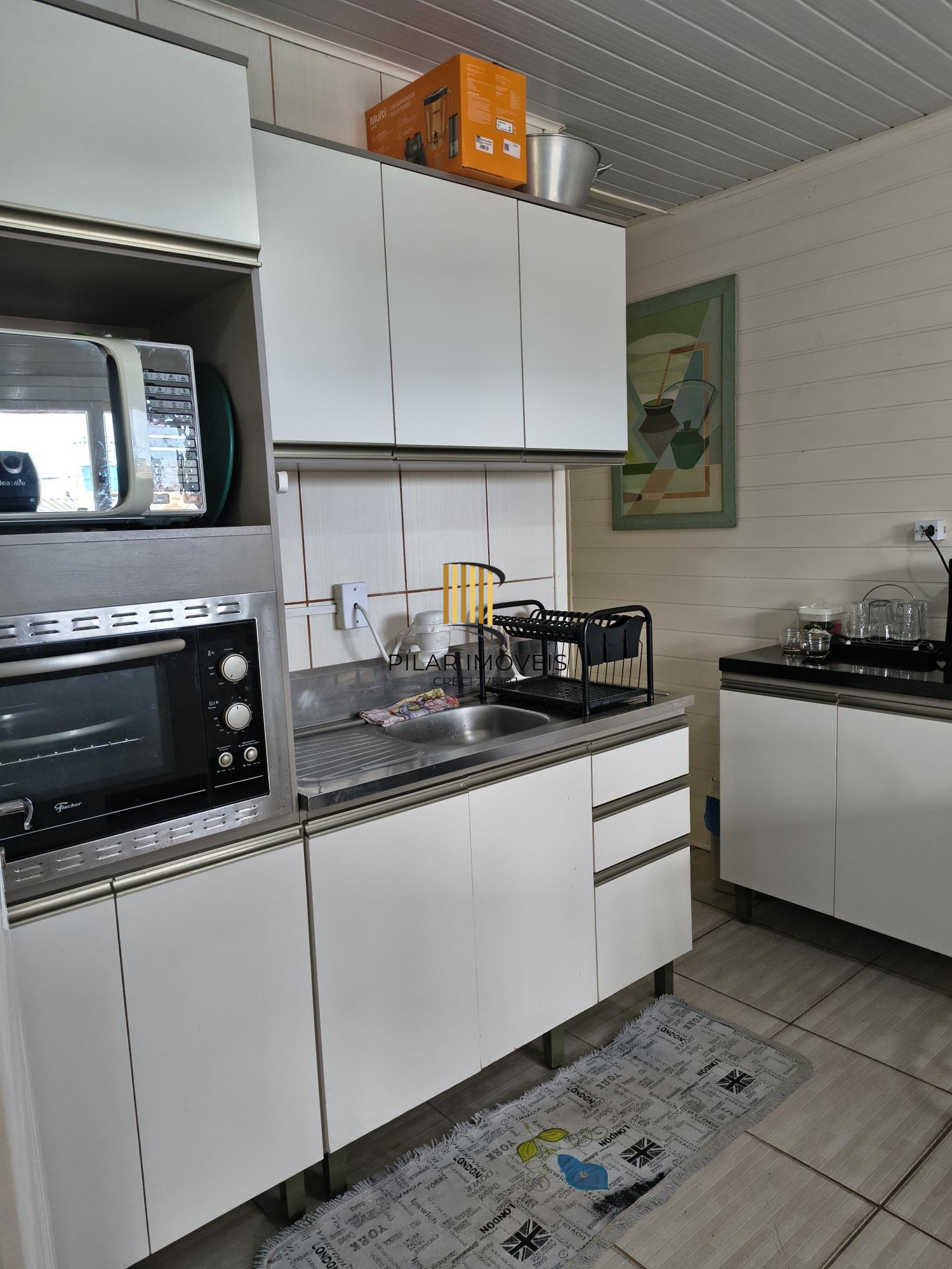 Casa 2 dormitórios no bairro Olaria