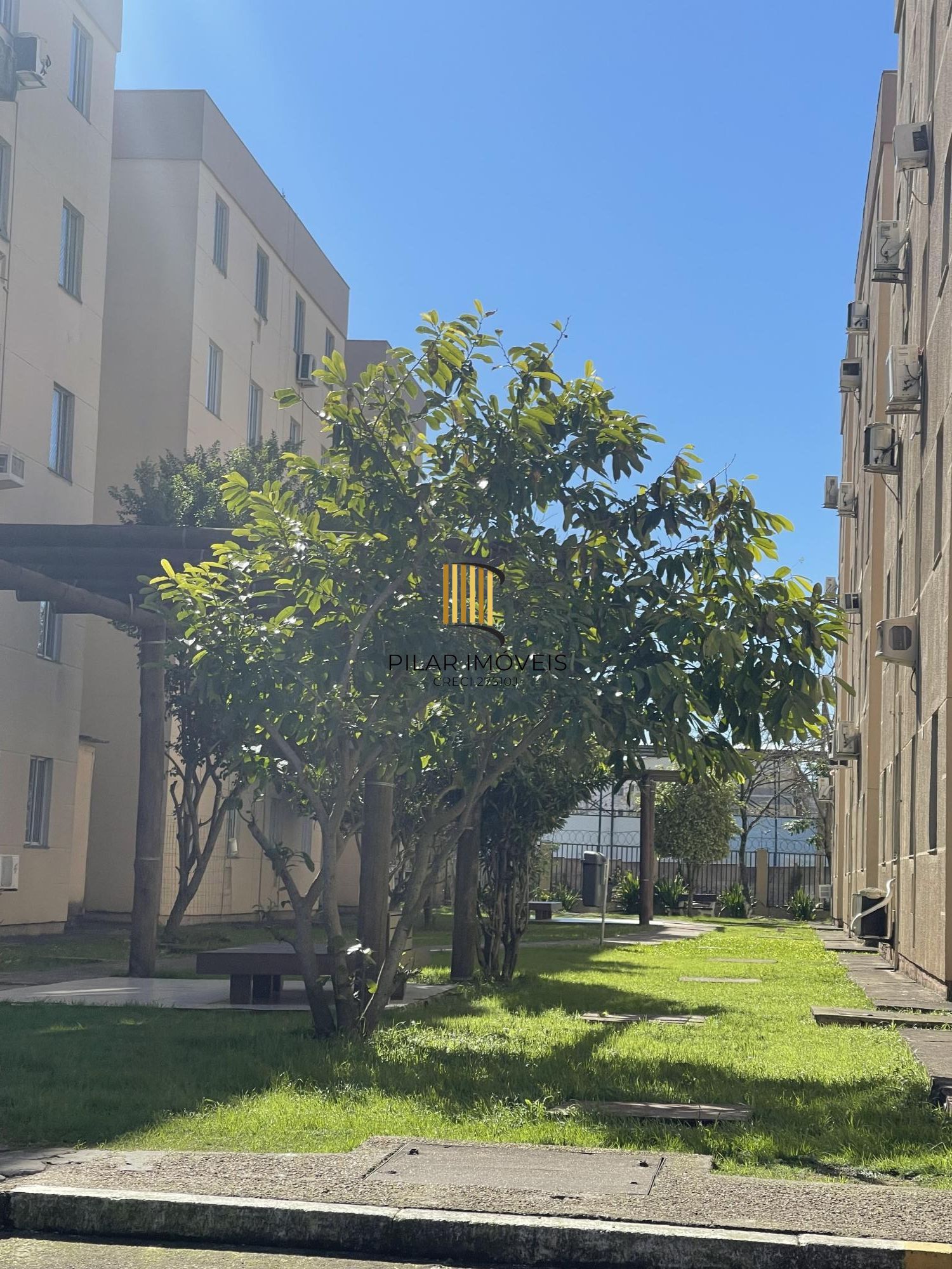 Apartamento de 2 dormitórios Terceiro andar com vaga no Jardim Leopoldina