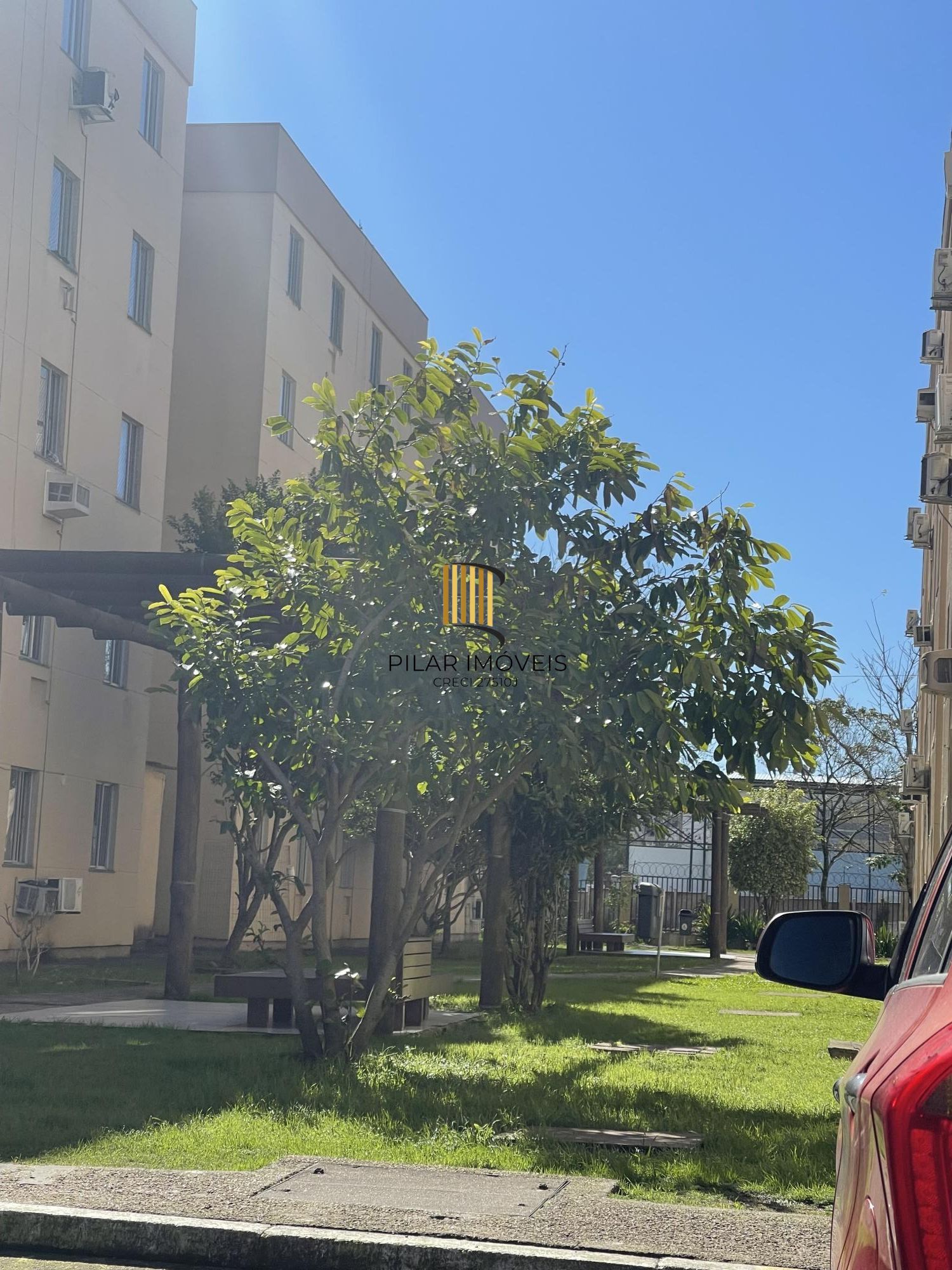 Apartamento de 2 dormitórios Terceiro andar com vaga no Jardim Leopoldina