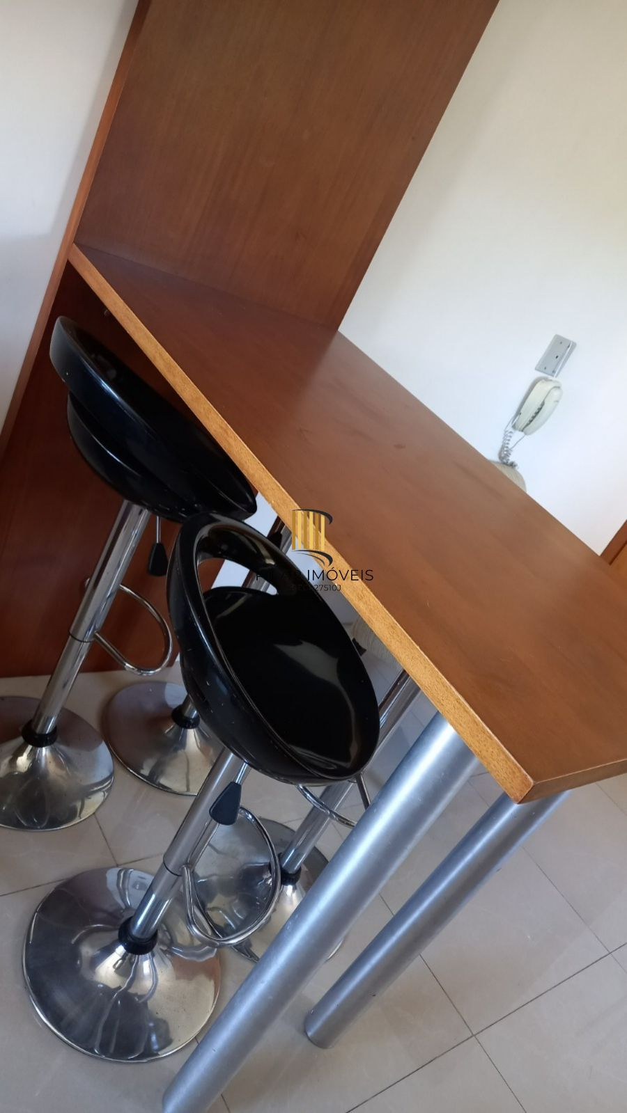 APARTAMENTO 2 DORMITÓRIOS COM VAGA ROTATIVA NO BAIRRO VILA NOVA