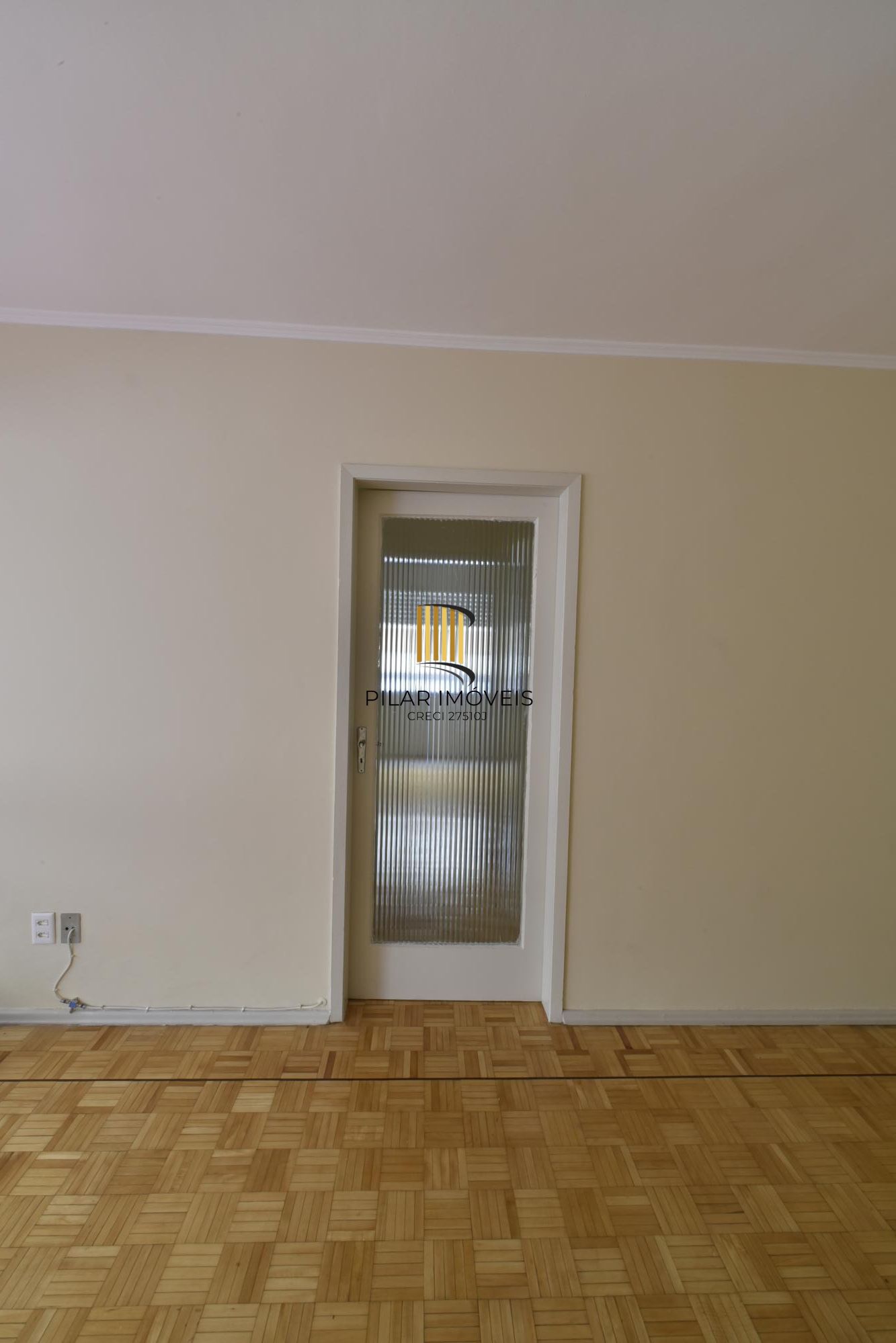 Apartamento com 2 dormitórios e terraço na Cristóvão Colombo!