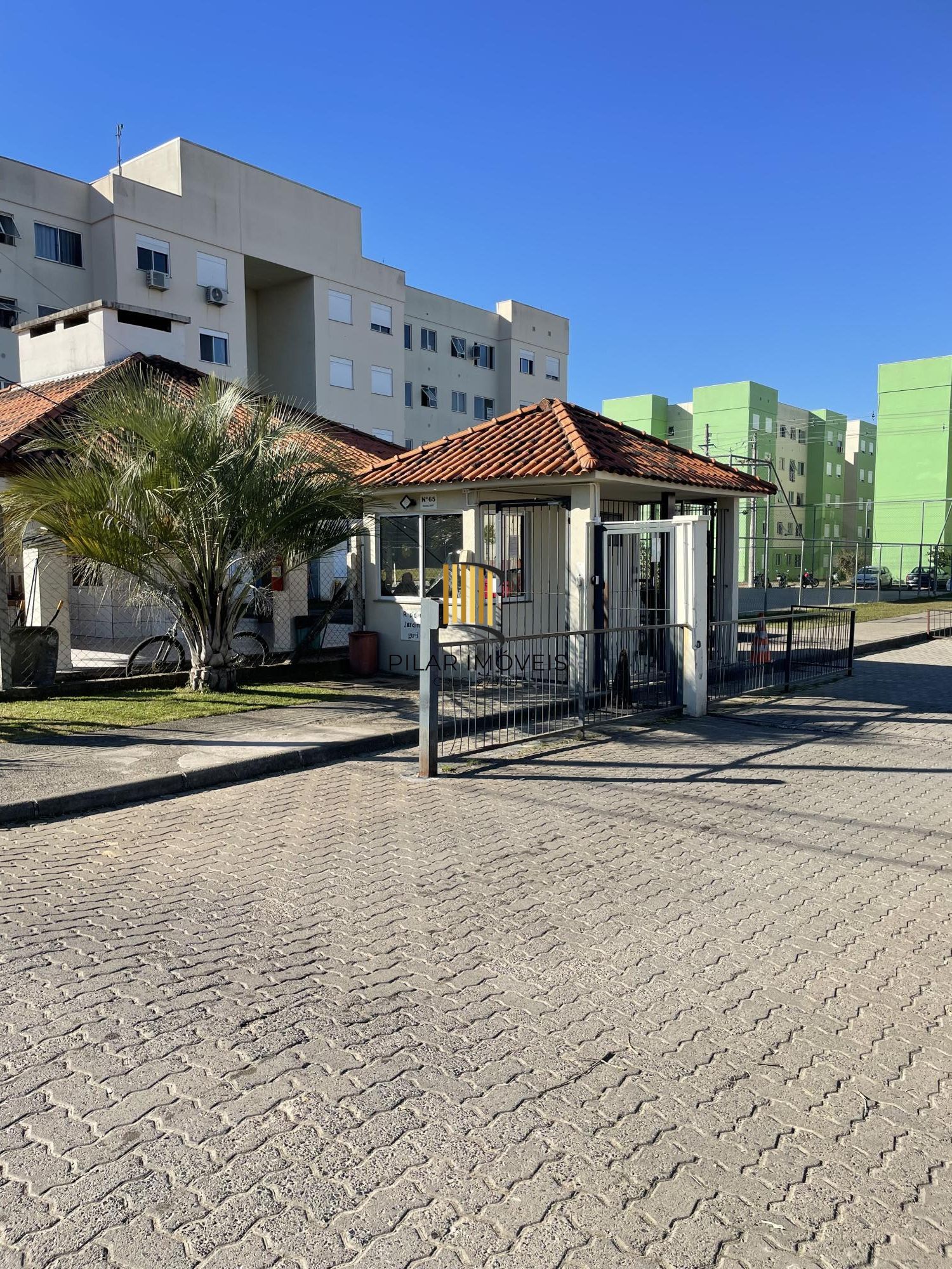 APARTAMENTO 2 QUARTOS BAIRRO CHAPÉU DO SOL