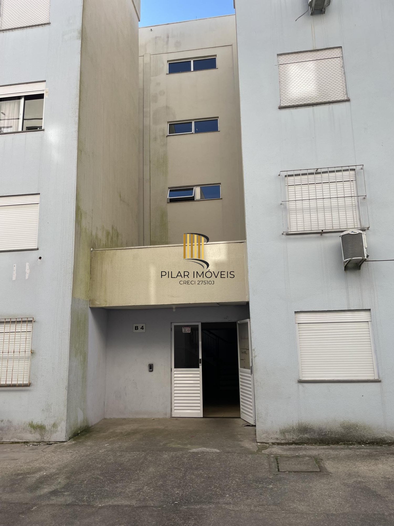 APARTAMENTO 2 QUARTOS BAIRRO CHAPÉU DO SOL