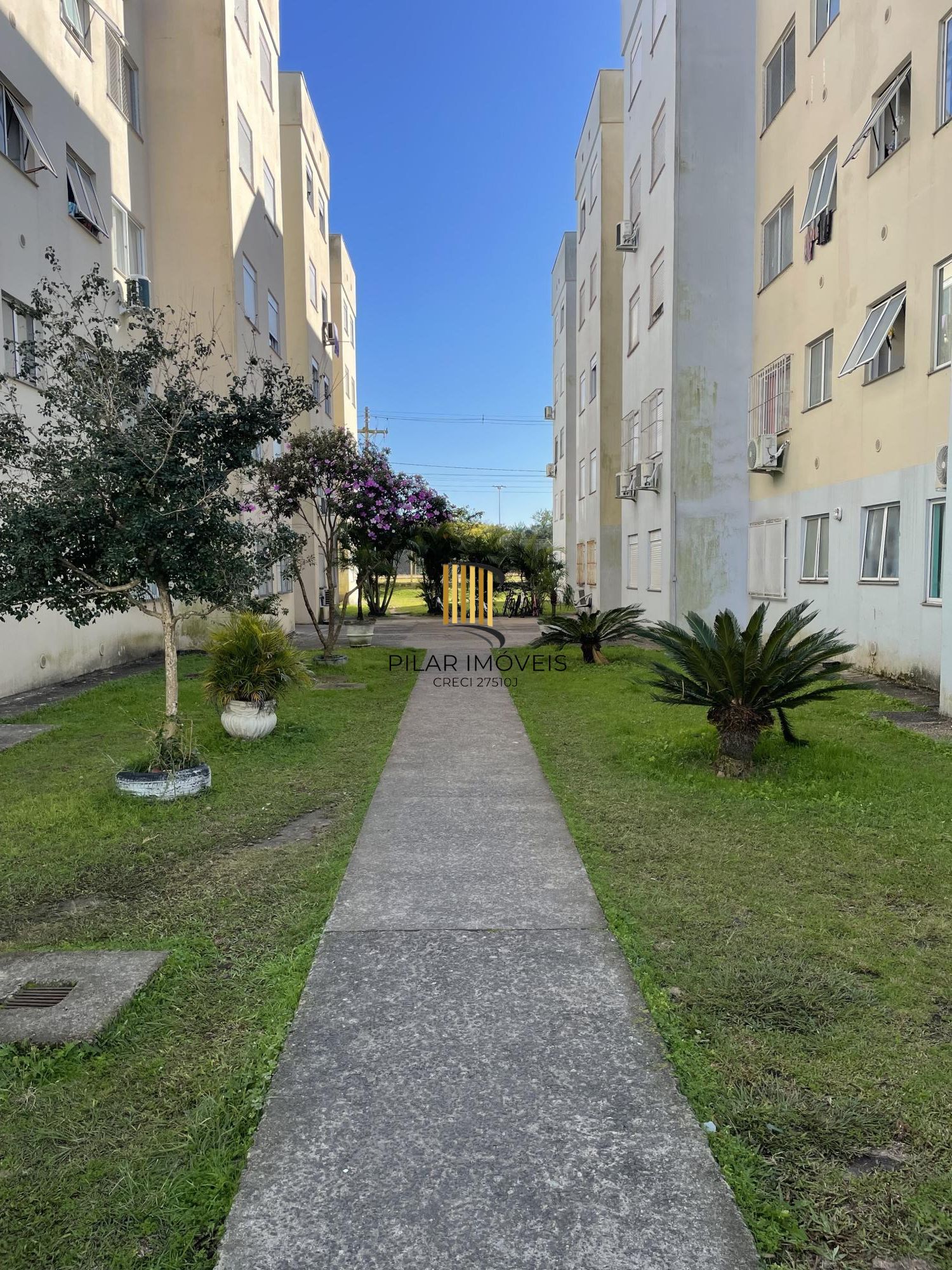 APARTAMENTO 2 QUARTOS BAIRRO CHAPÉU DO SOL