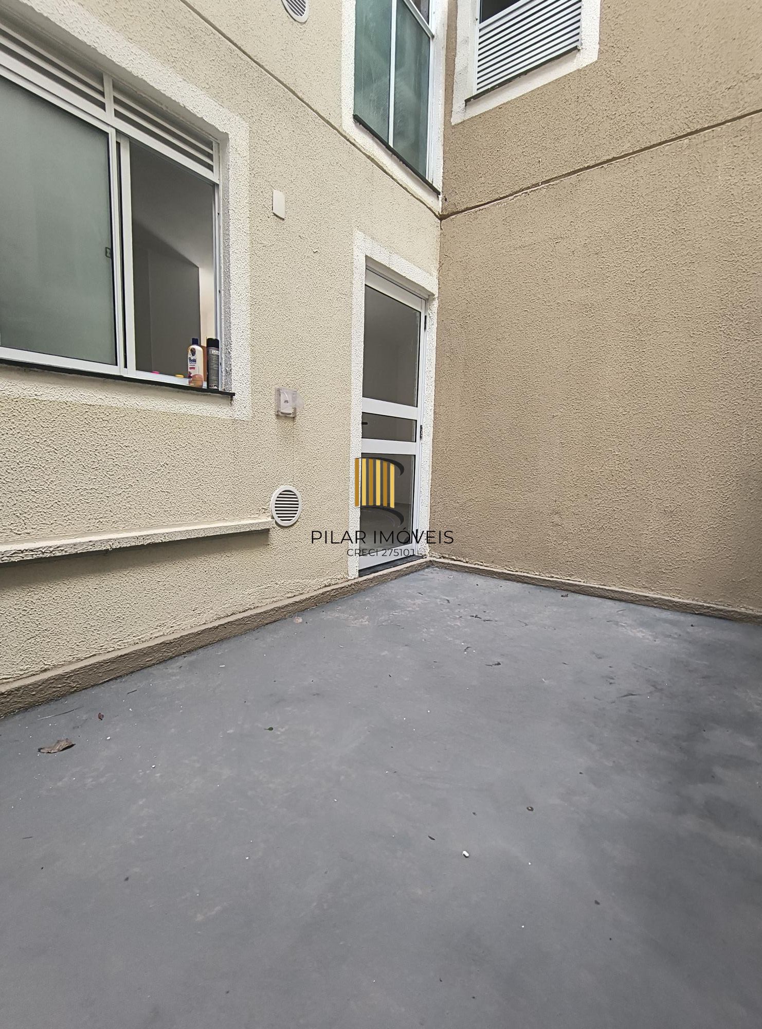 Apartmento no Porto Aurora com Patio