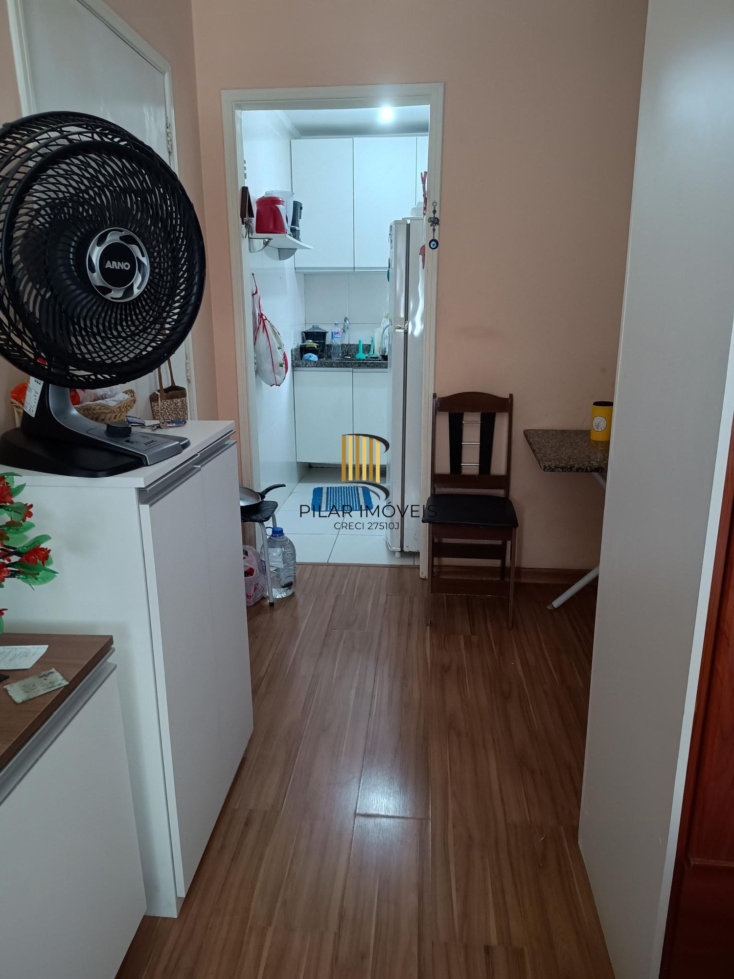 Apartamento JK à venda na Av. Protásio Alves – R$ 140.000
