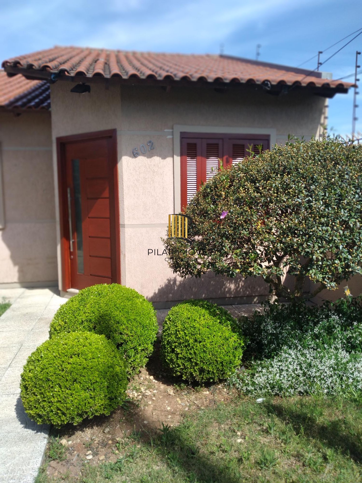 Casa pronta para morar no Jardim Algarve