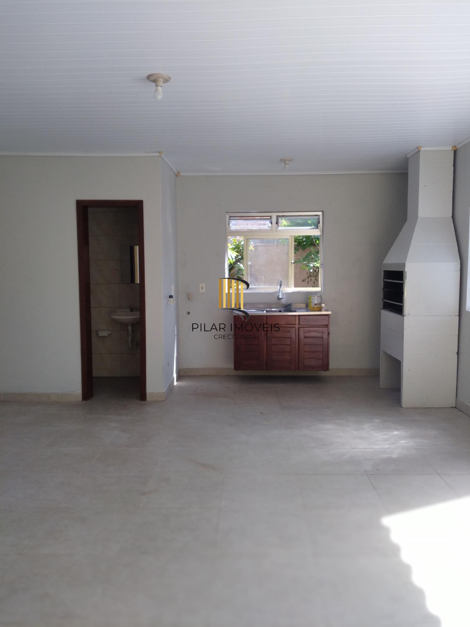 Casa pronta para morar no Jardim Algarve