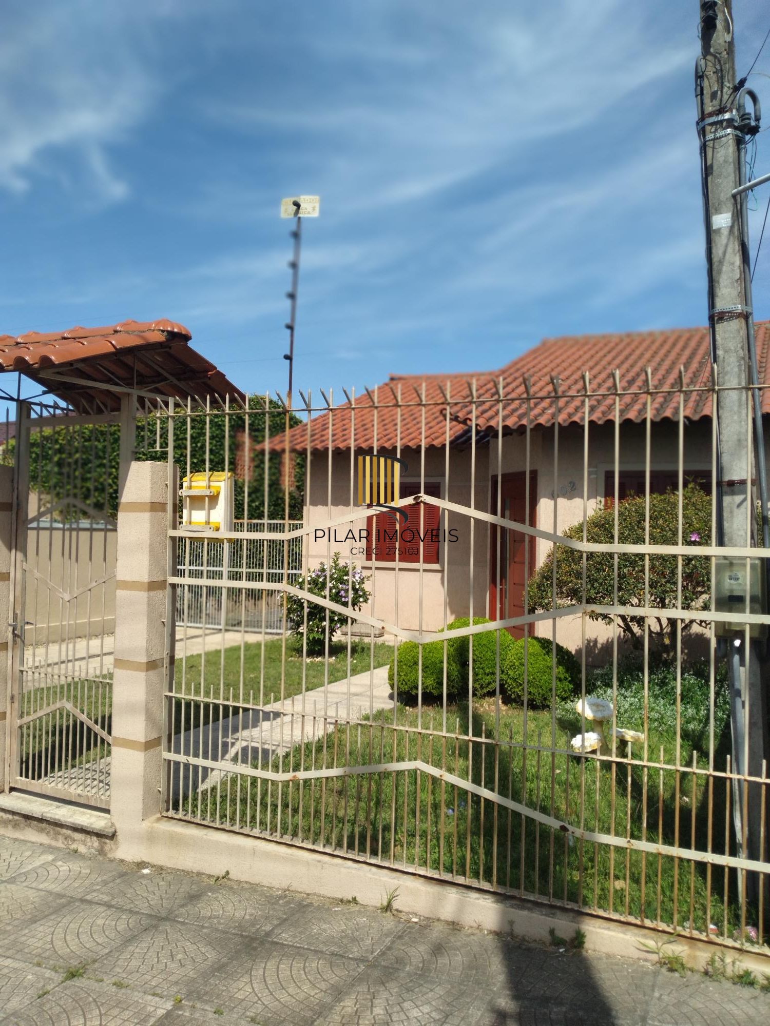 Casa pronta para morar no Jardim Algarve