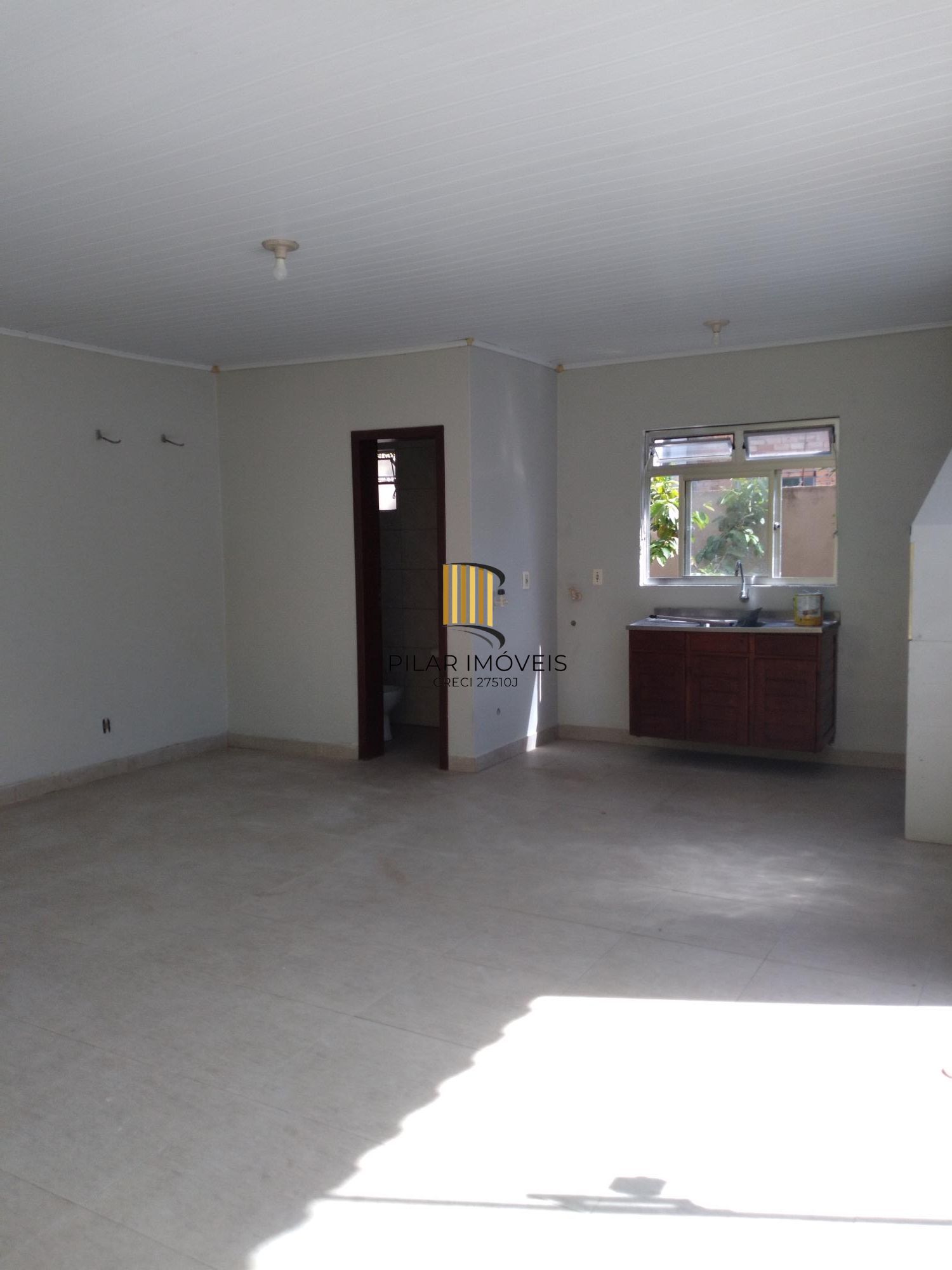 Casa pronta para morar no Jardim Algarve