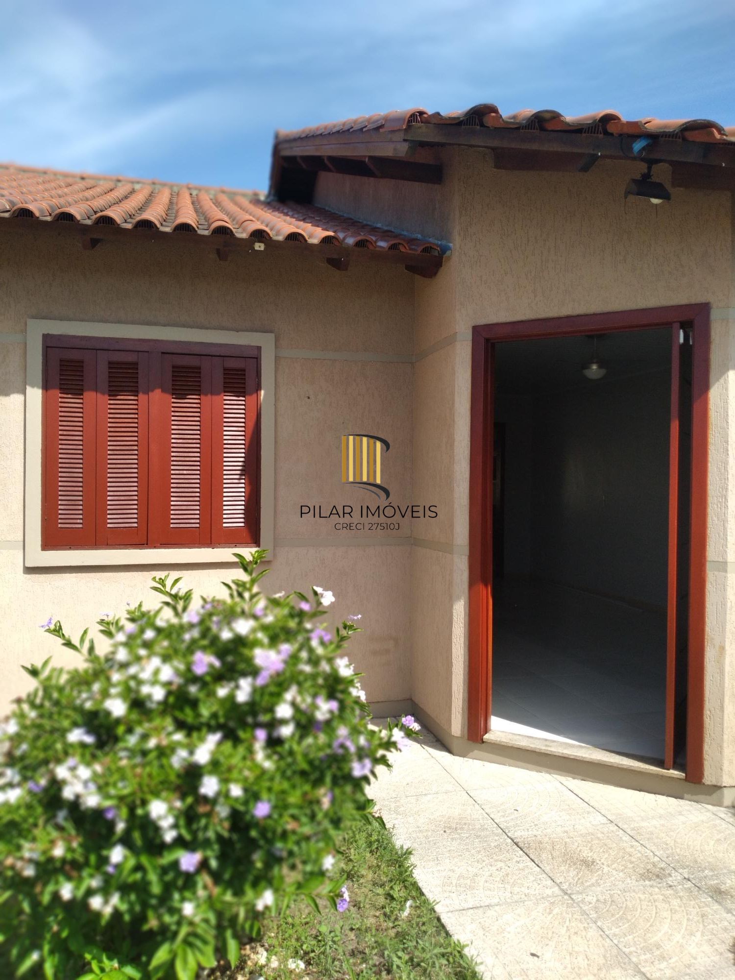 Casa pronta para morar no Jardim Algarve