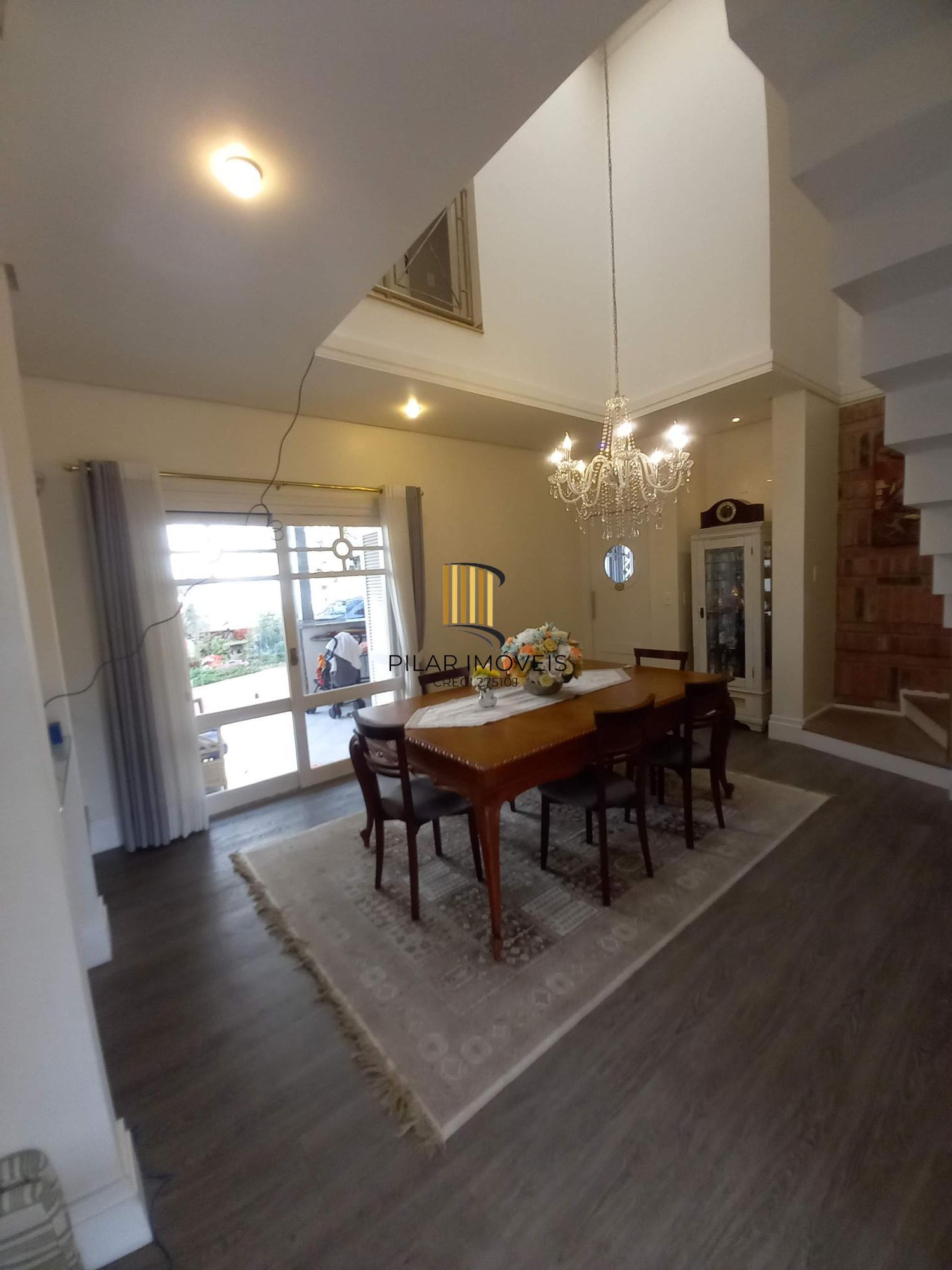 Excelente sobrado 242m²/3dormitórios/Moinhos de Vento/Canoas