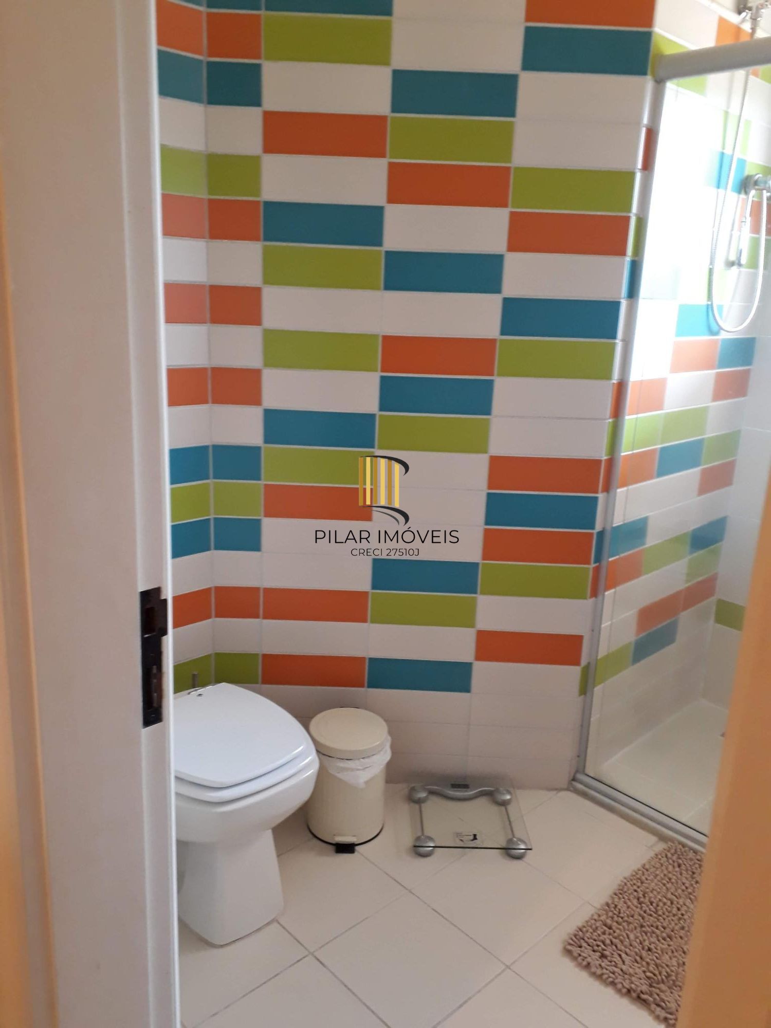 Excelente sobrado 242m²/3dormitórios/Moinhos de Vento/Canoas