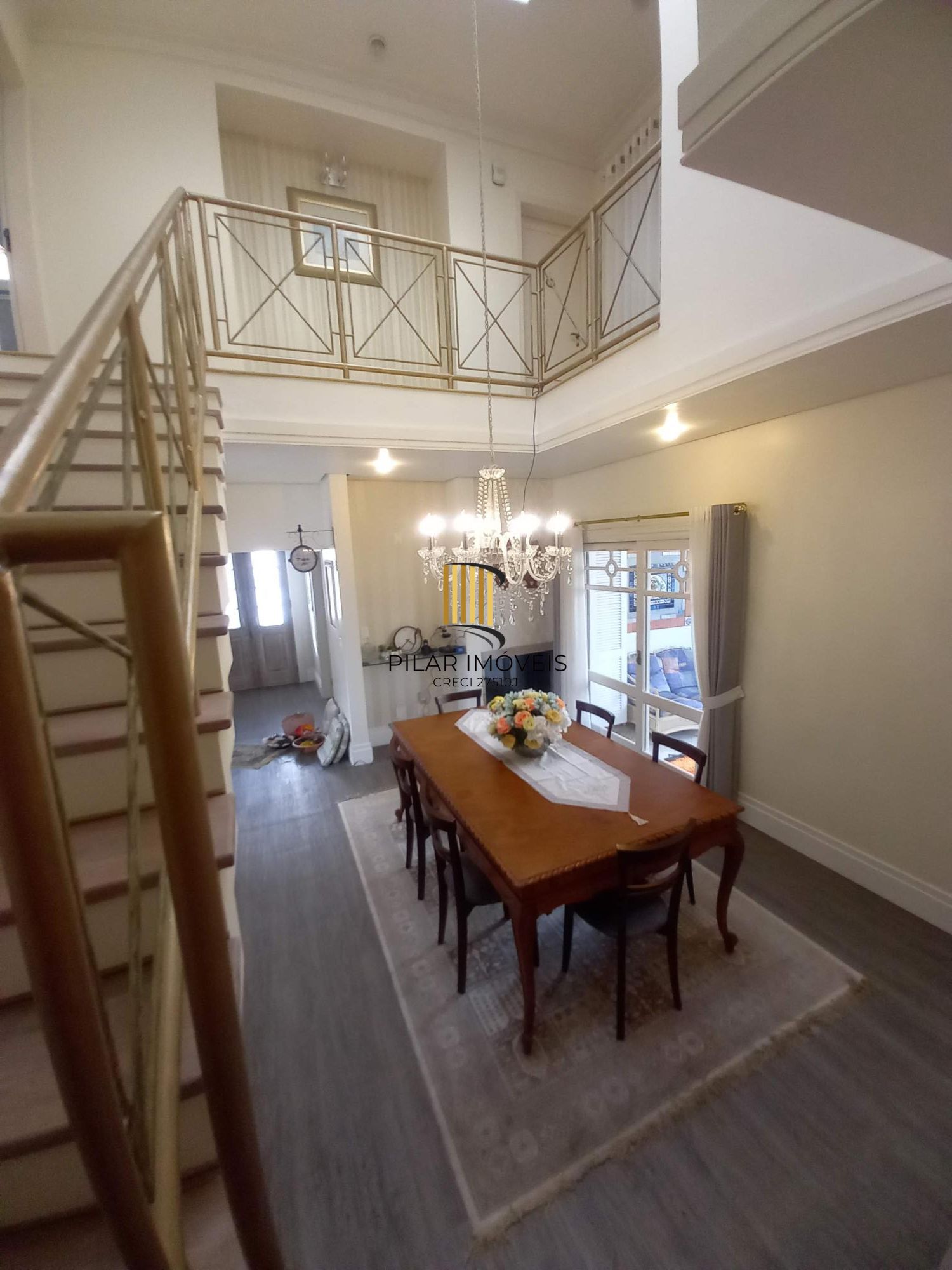 Excelente sobrado 242m²/3dormitórios/Moinhos de Vento/Canoas