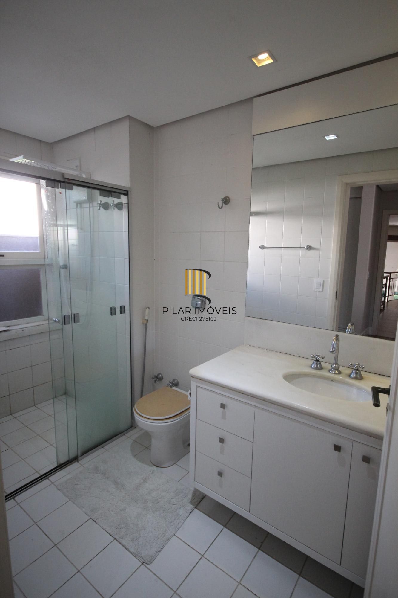 Casa Alto Padrão em Condomínio Fechado - 4 Suítes, Vista Panorâmica