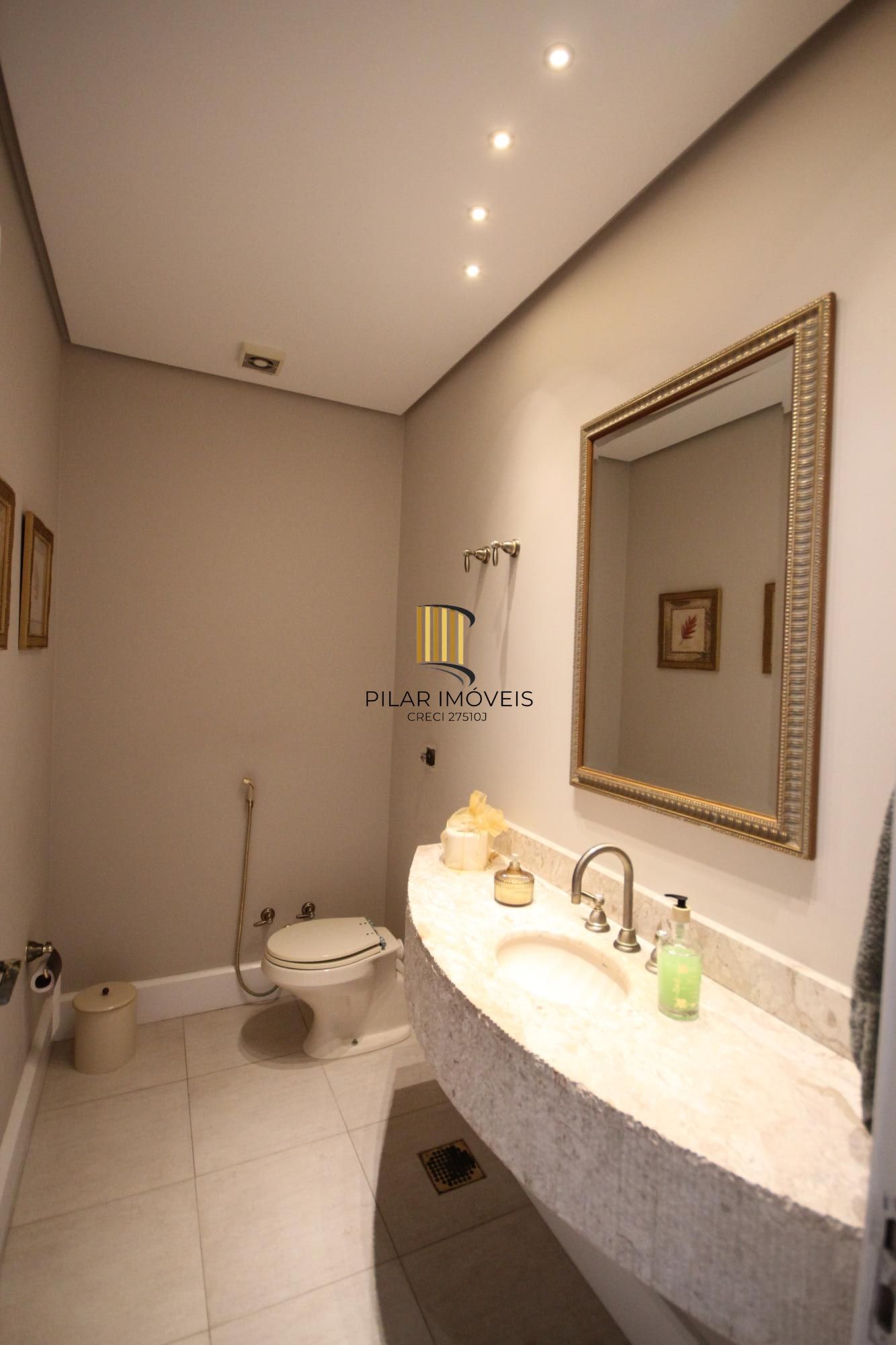 Casa Alto Padrão em Condomínio Fechado - 4 Suítes, Vista Panorâmica