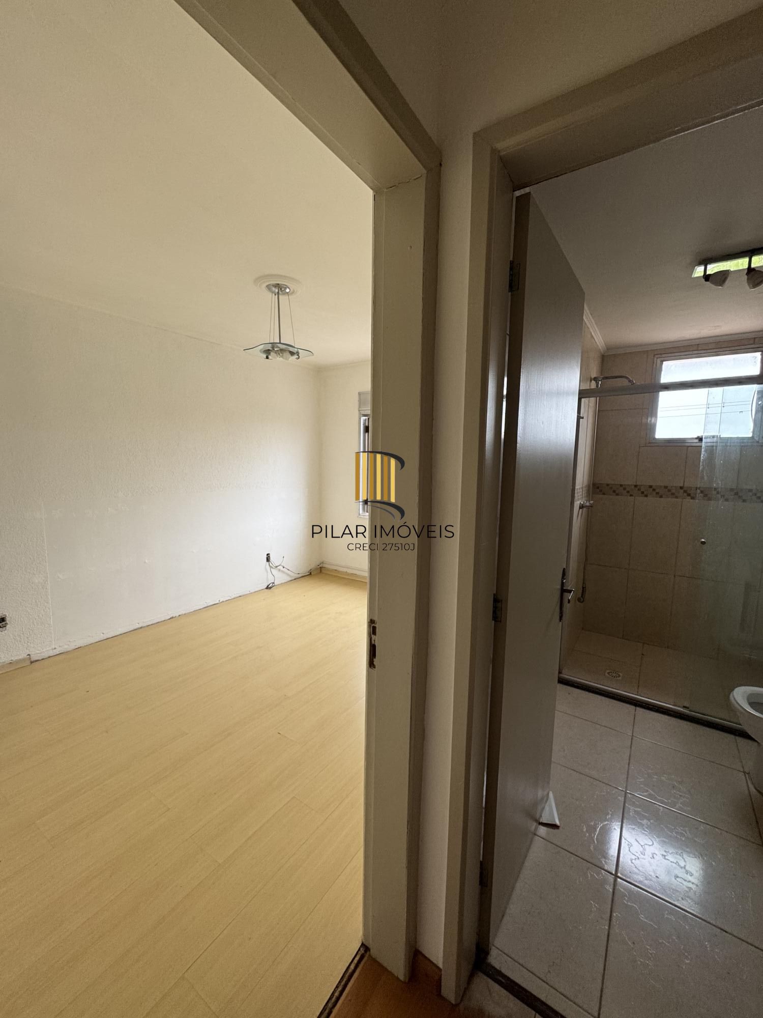 **Apartamento à Venda no Bairro Partenon, Porto Alegre, RS**