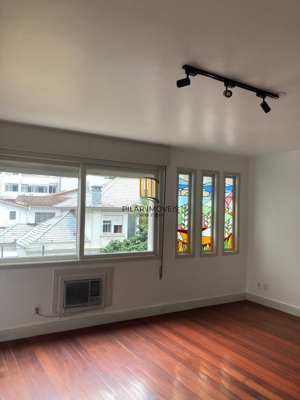 Apartamento 3 dormitórios de 93,97m² com elevador no bairro Moinhos de Vento.
