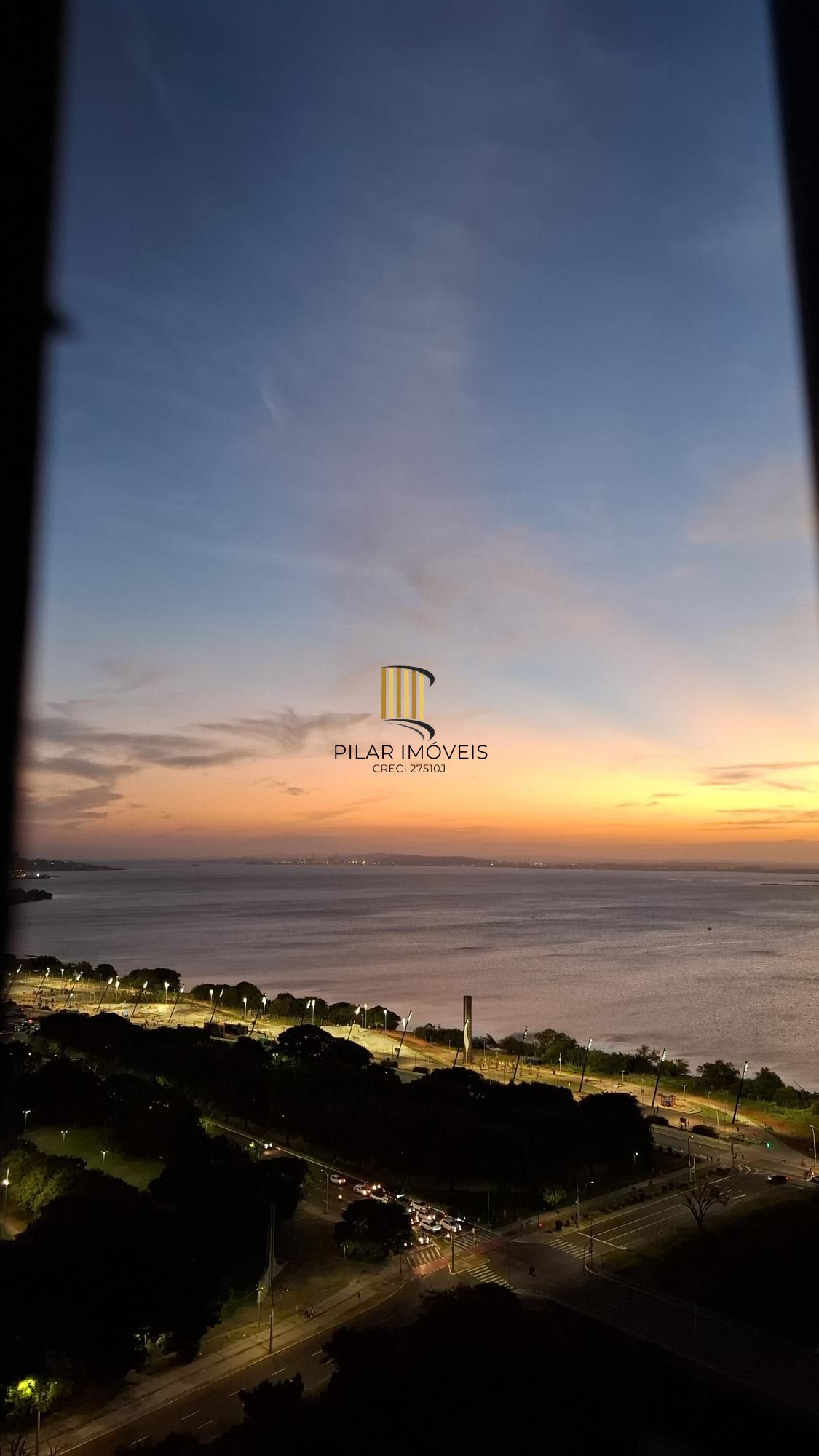 Sala Comercial 1 dormitório no bairro Praia de Belas