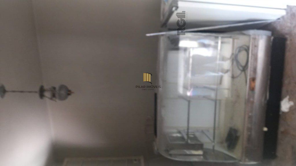 Sobrado no bairro Petrópolis com amplo terreno