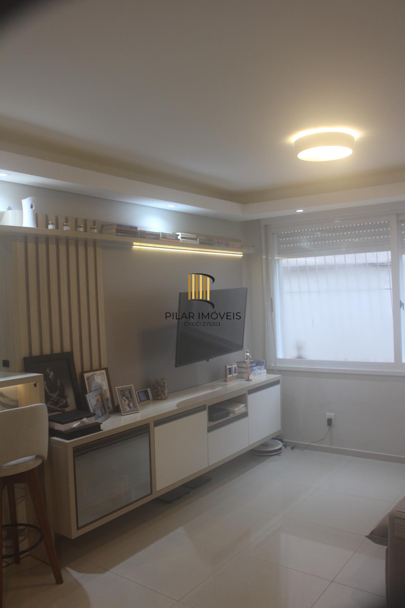 Apto 2 dormitórios semi-mobiliado próximo ao Iguatemi