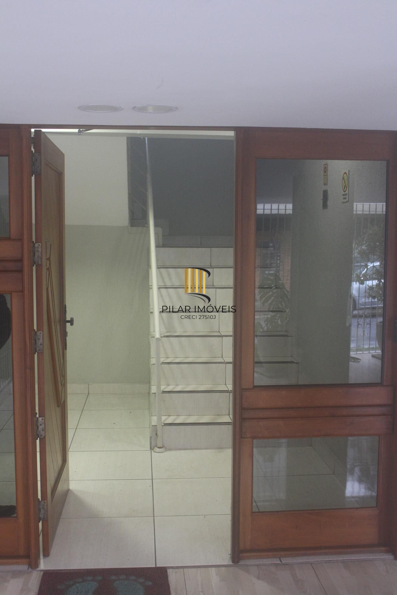 Apto 2 dormitórios semi-mobiliado próximo ao Iguatemi