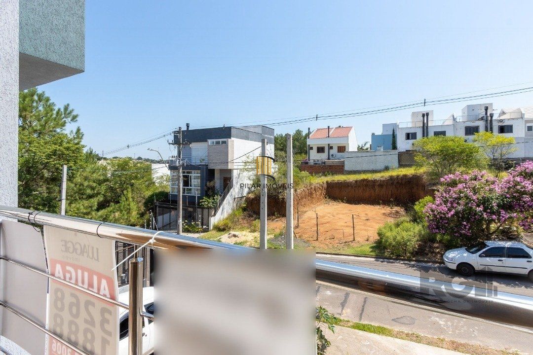 Casa 3 dormitórios no bairro Guarujá