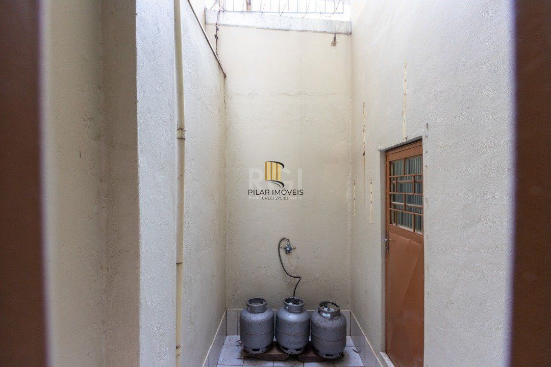 Predio para Venda - 215.37m², 0 dormitórios, Menino Deus