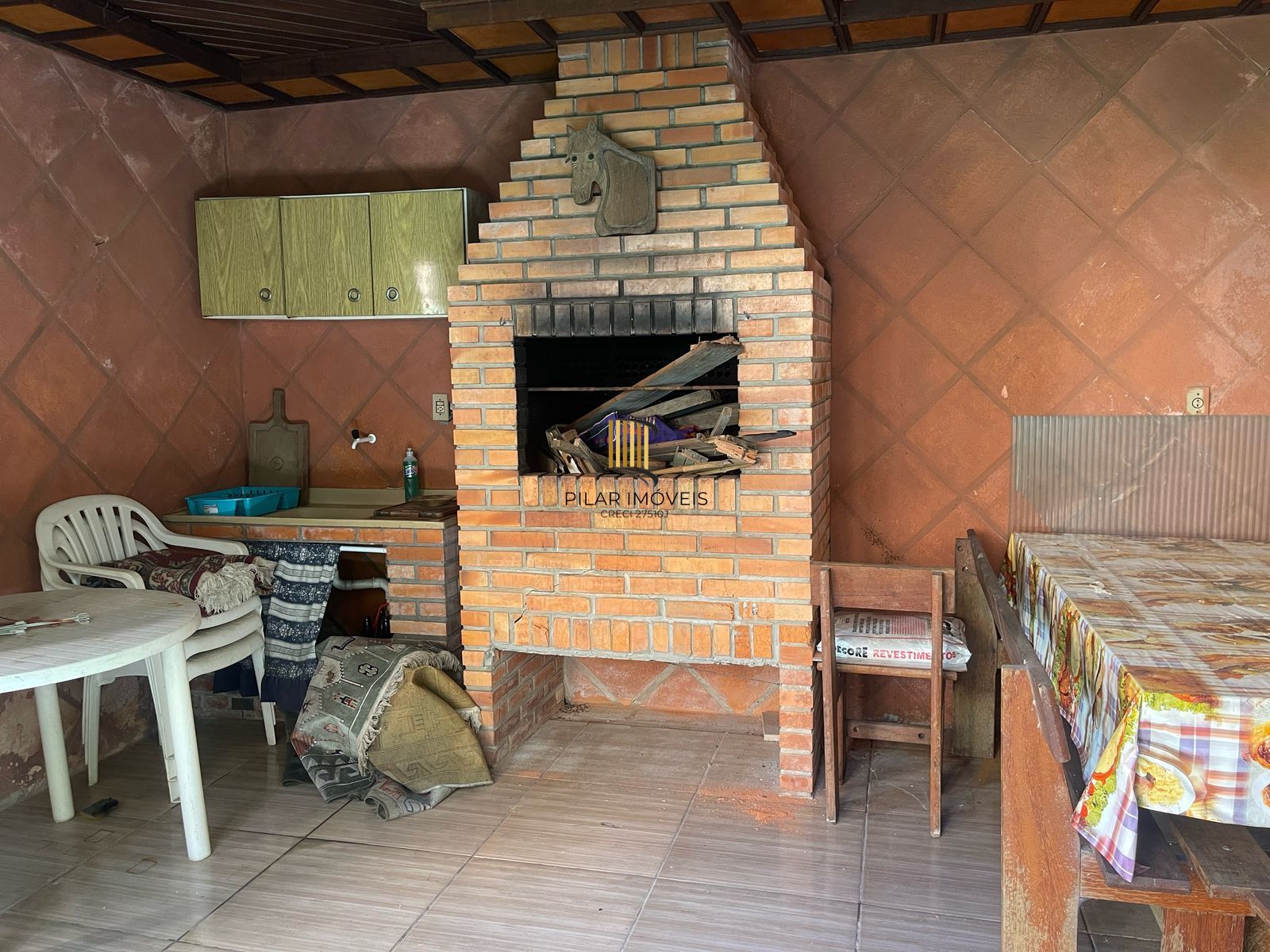 **Casa Residencial à Venda em Porto Alegre, Rio Grande do Sul**