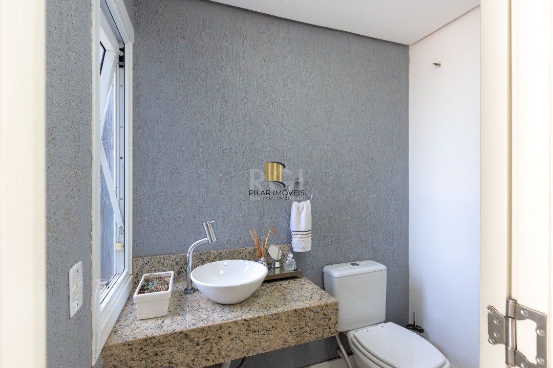 Casa para Venda - 168m², 3 dormitórios, sendo 1 suites, 2 vagas - Imperial Park